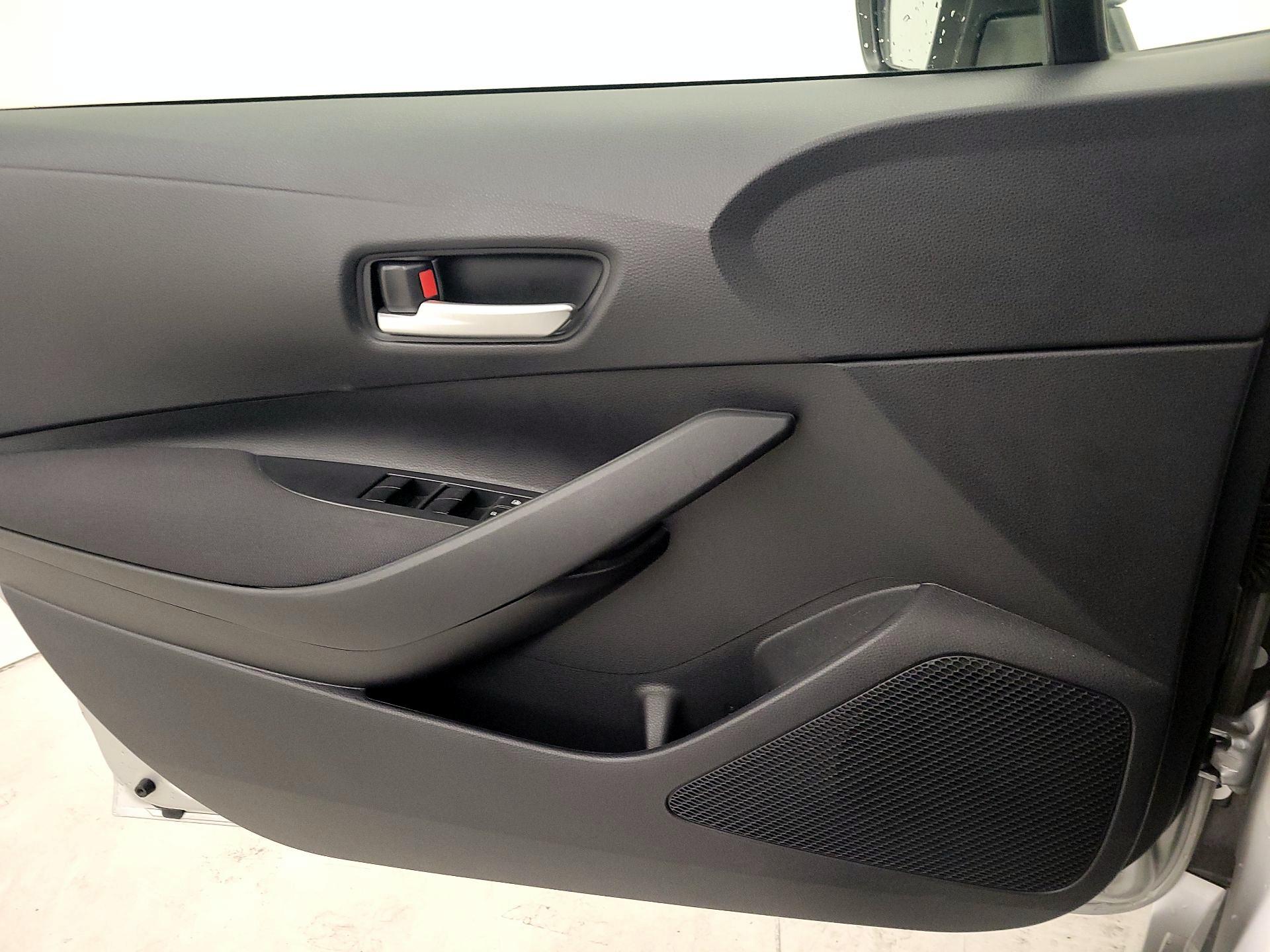 Thumbnail: 2021 Toyota Corolla - 12