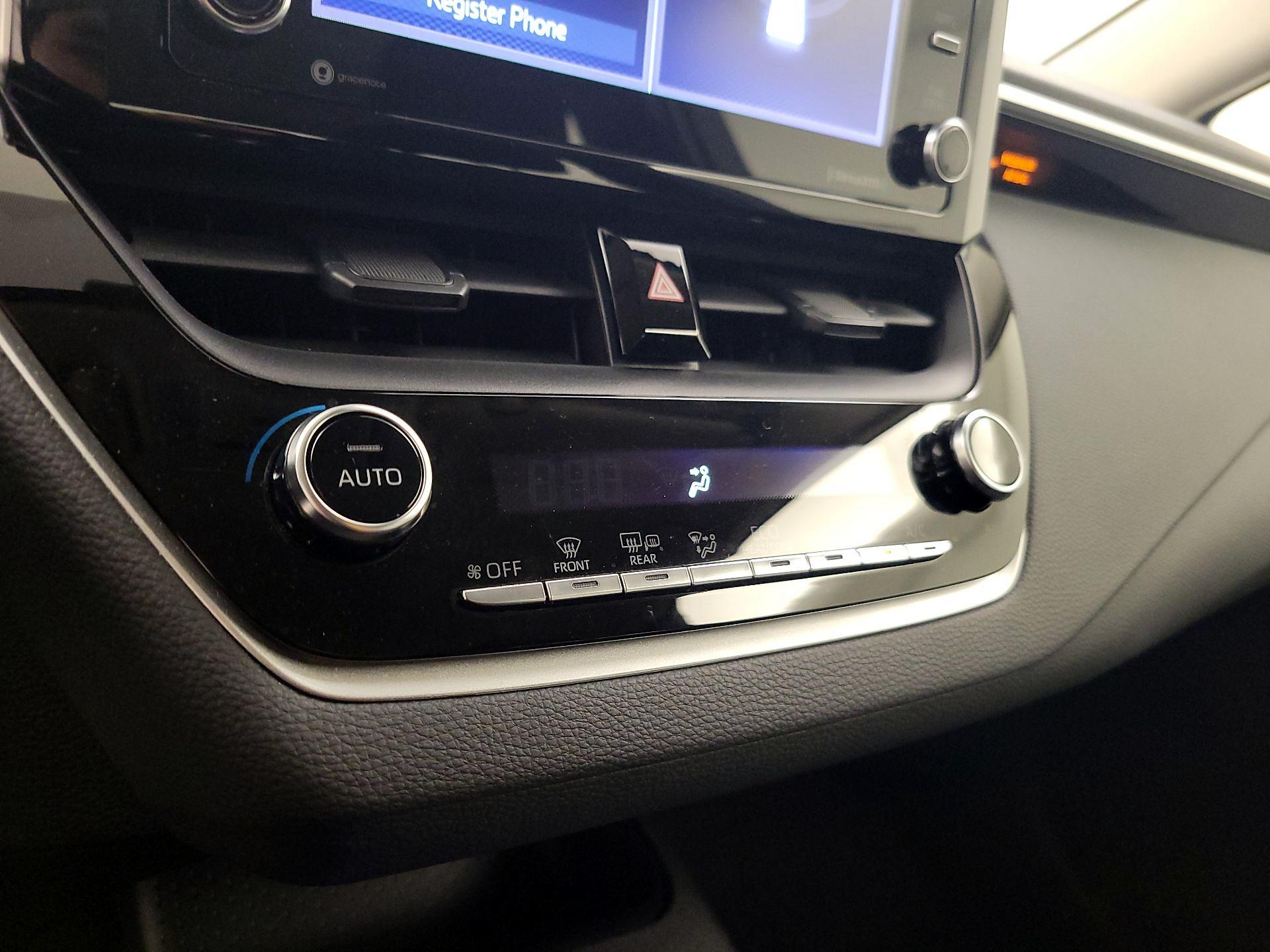 Thumbnail: 2021 Toyota Corolla - 16