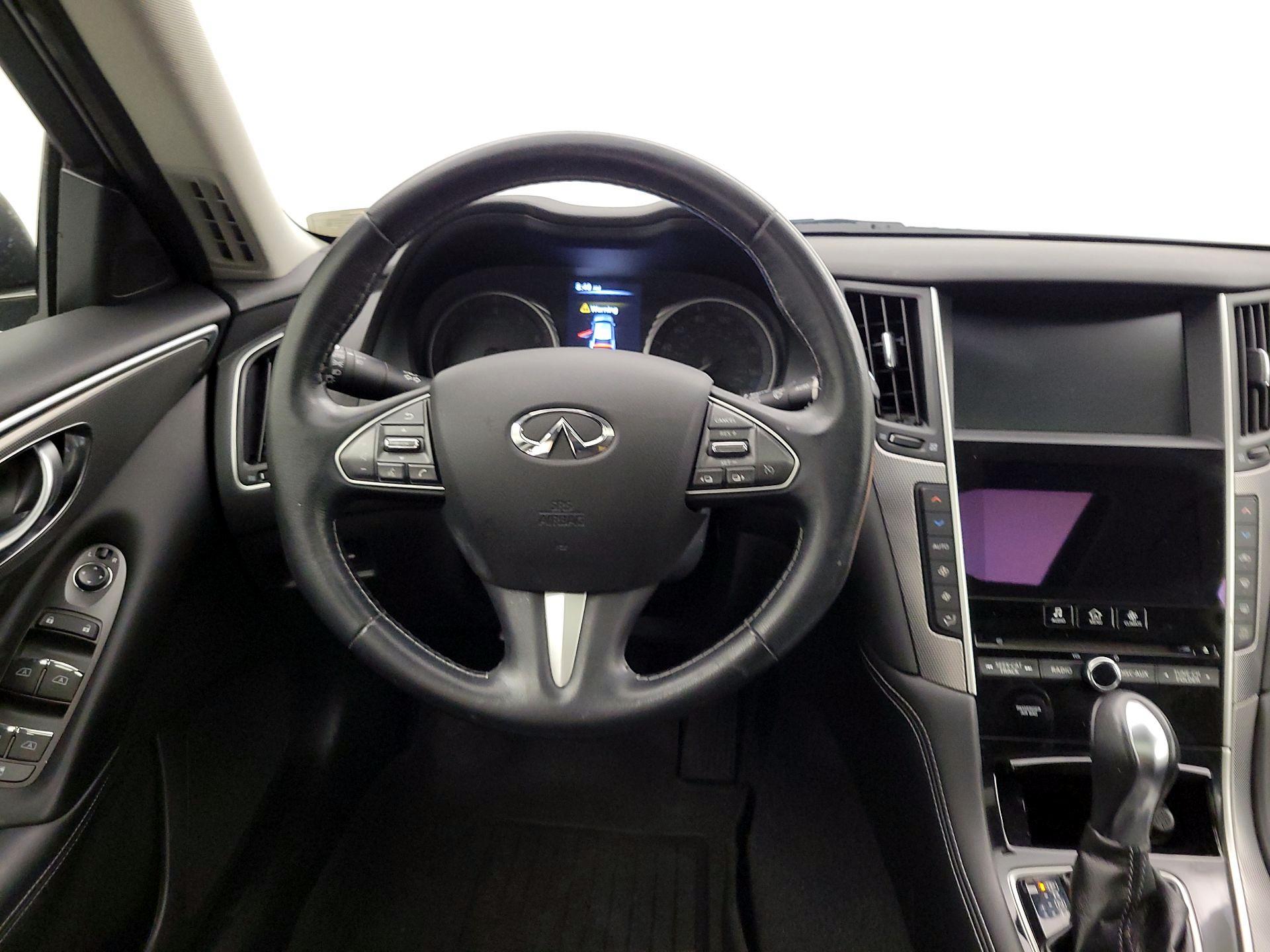 Thumbnail: 2017 INFINITI Q50 - 10