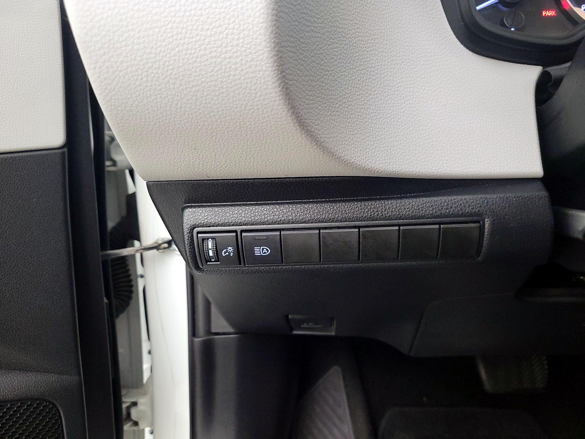 Thumbnail: 2020 Toyota Corolla - 13