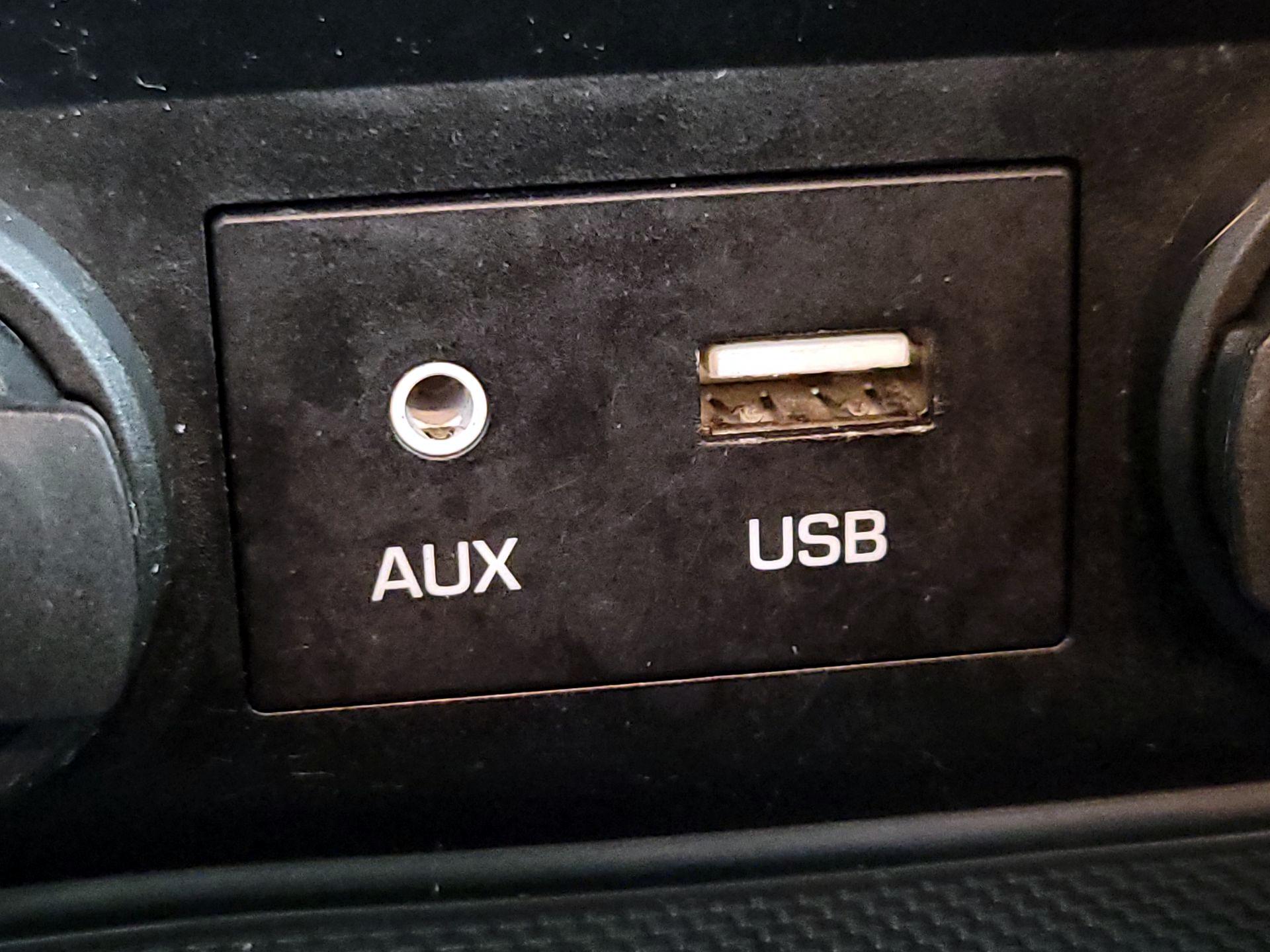 Thumbnail: 2017 Hyundai Elantra - 18