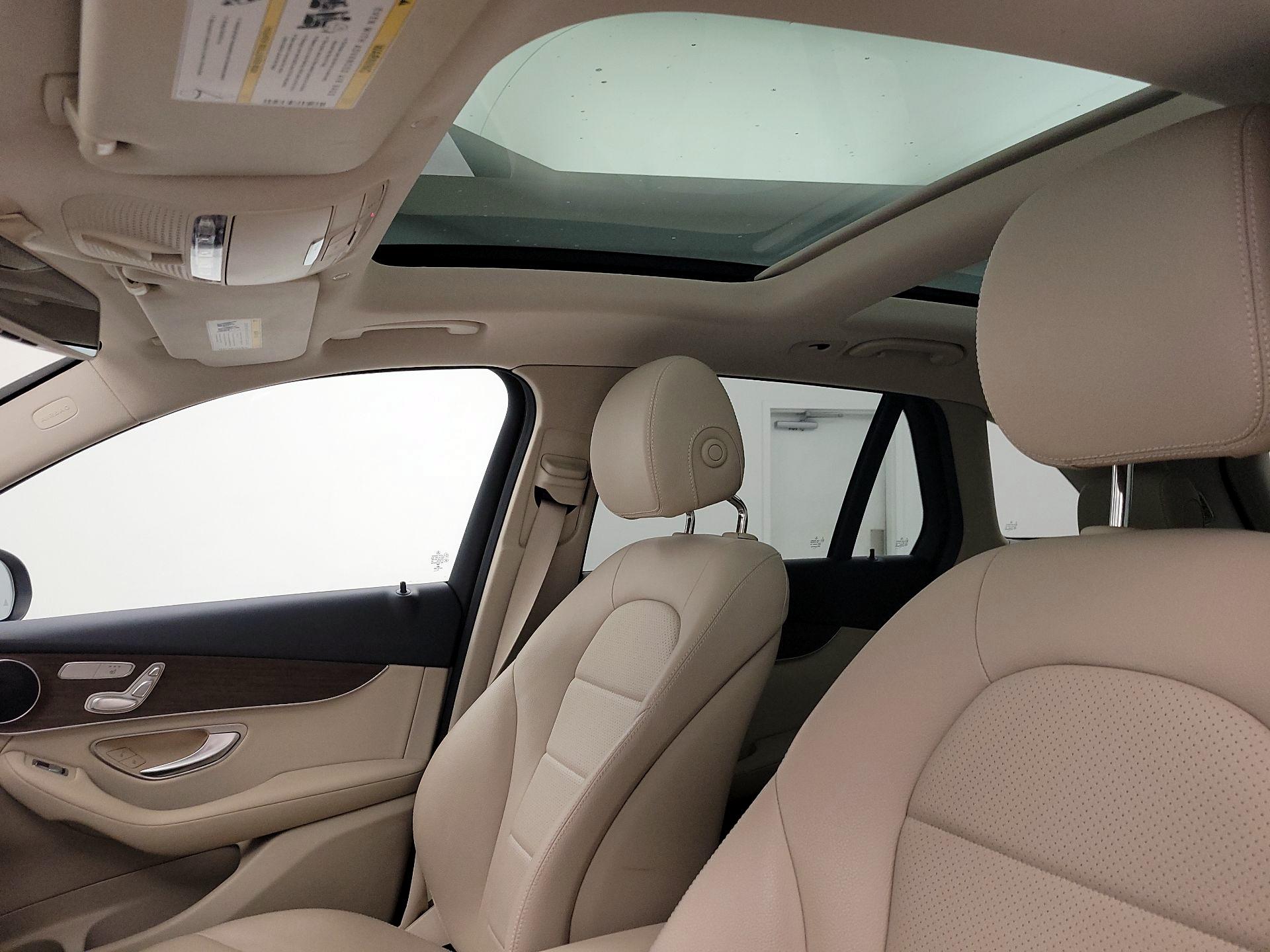 Thumbnail: 2020 Mercedes-Benz GLC - 18