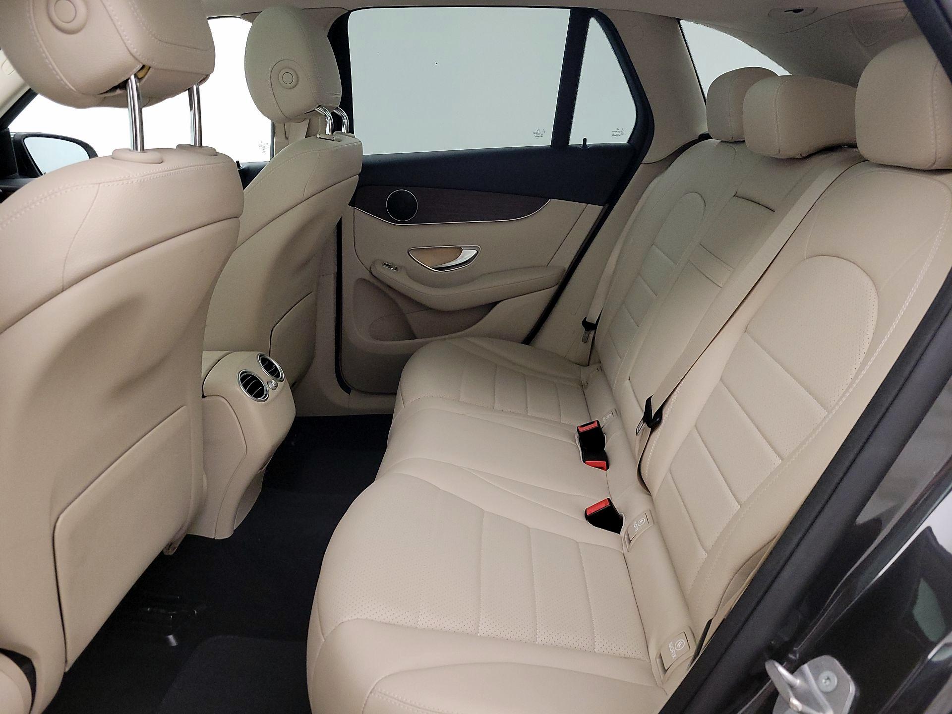 Thumbnail: 2020 Mercedes-Benz GLC - 19