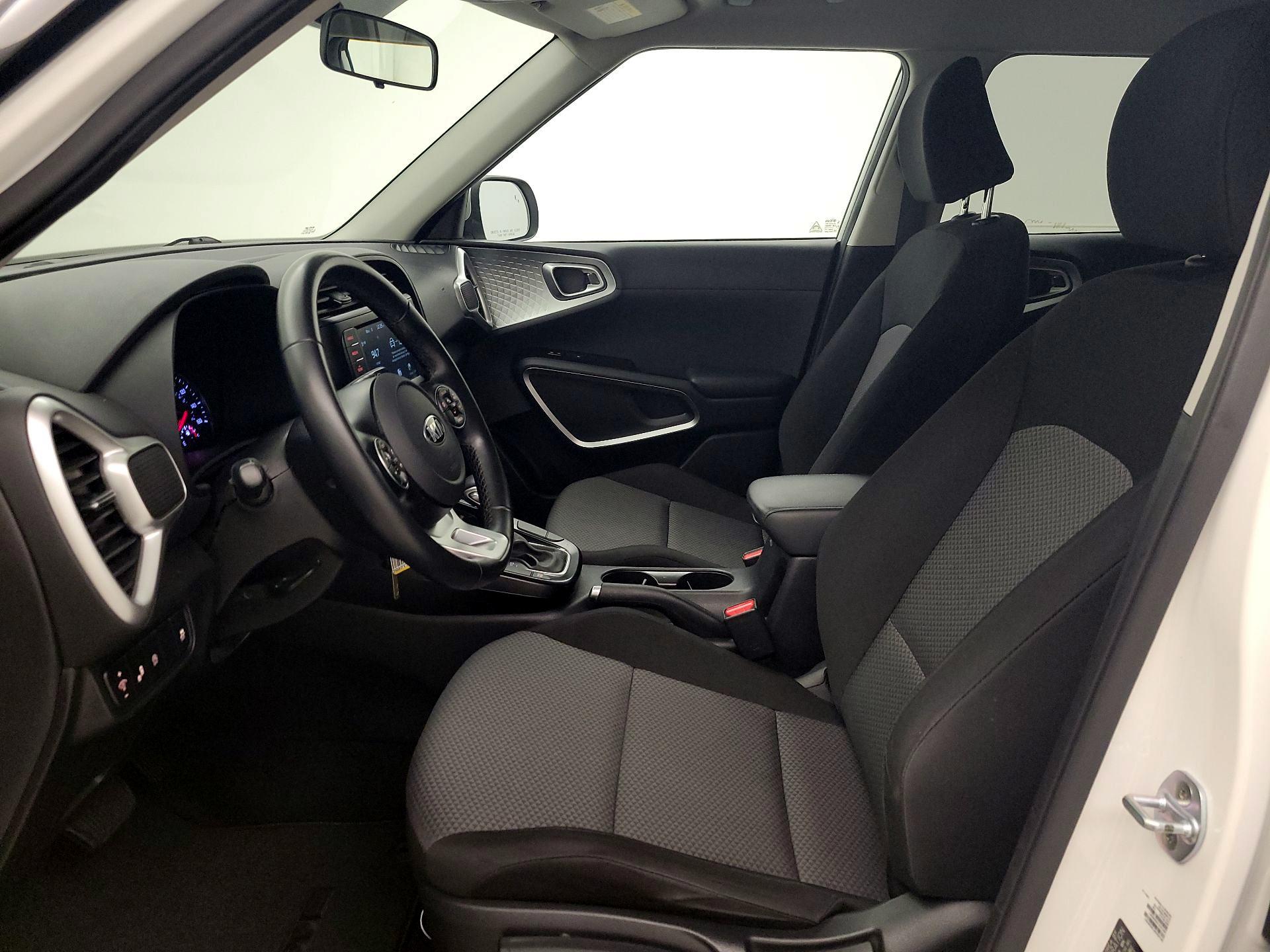 Thumbnail: 2020 Kia Soul - 11