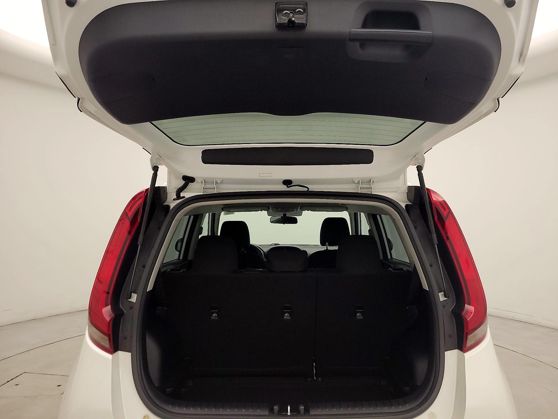 Thumbnail: 2020 Kia Soul - 20