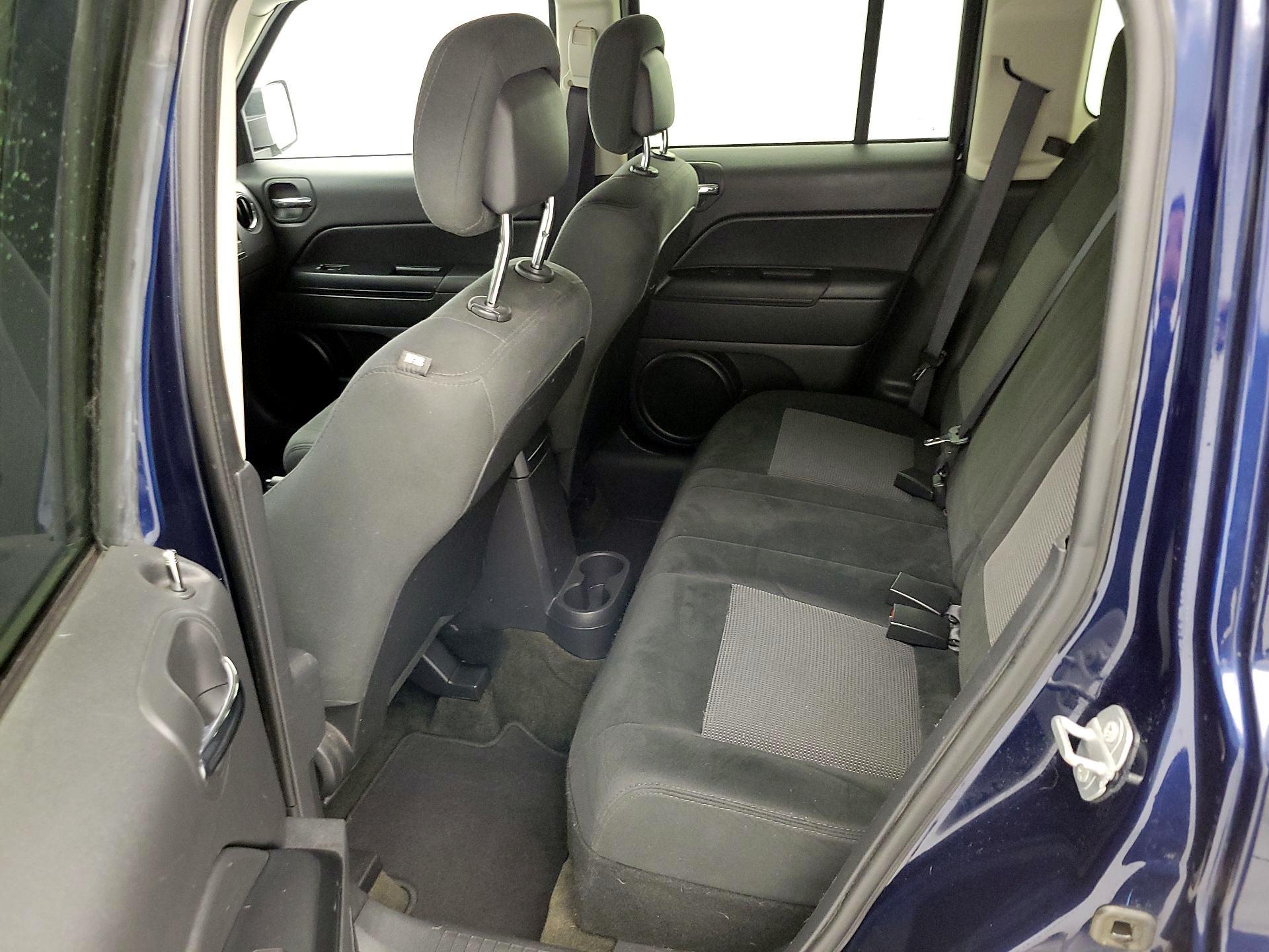 Thumbnail: 2016 Jeep Patriot - 16