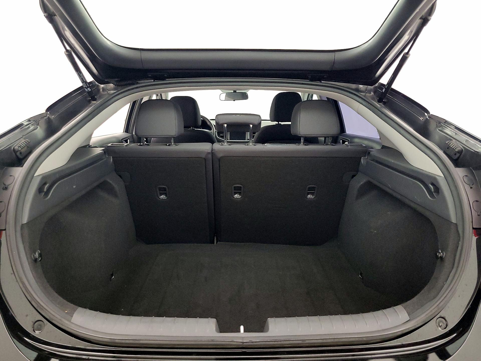 Thumbnail: 2018 Hyundai Ioniq - 20