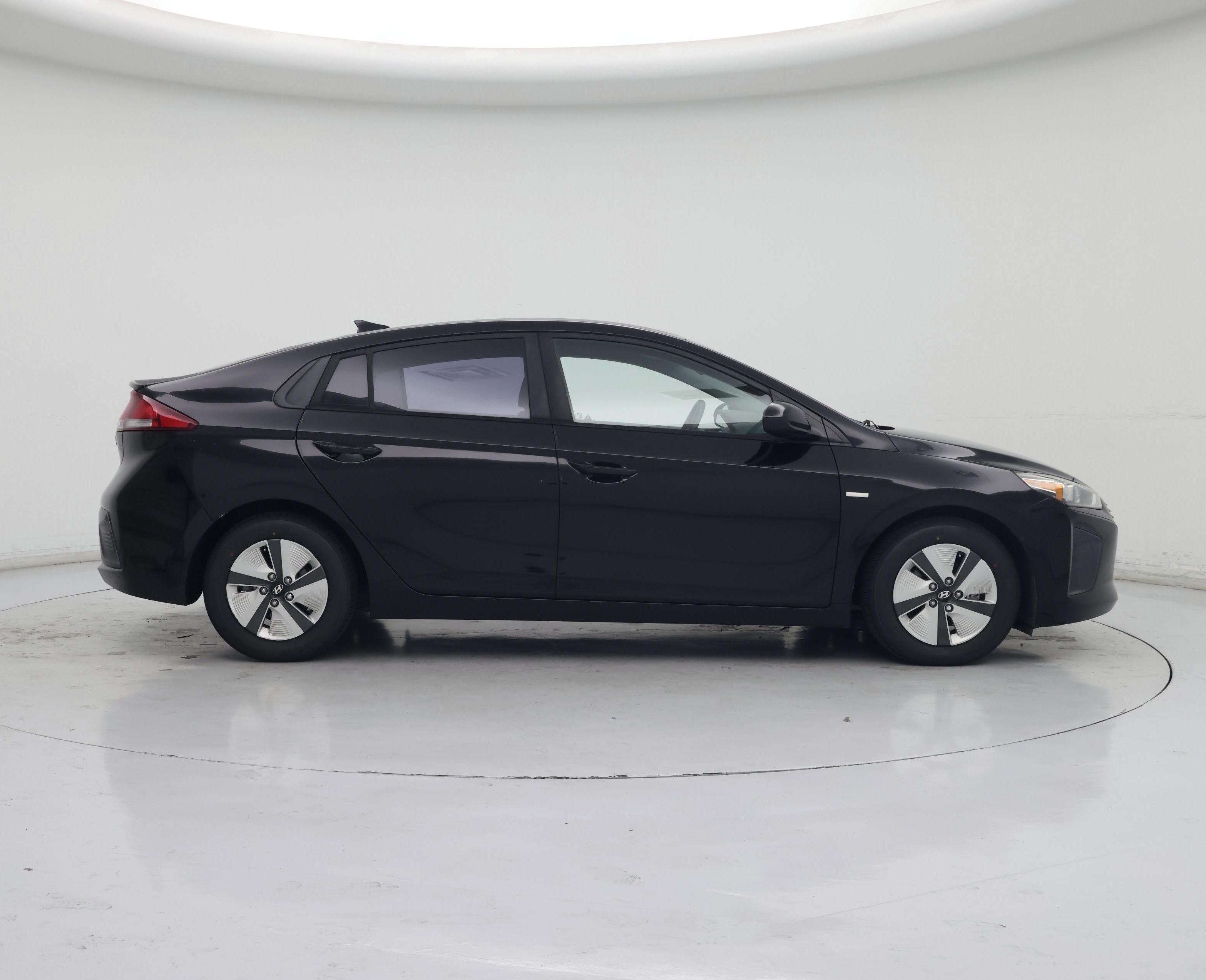 Thumbnail: 2018 Hyundai Ioniq - 7