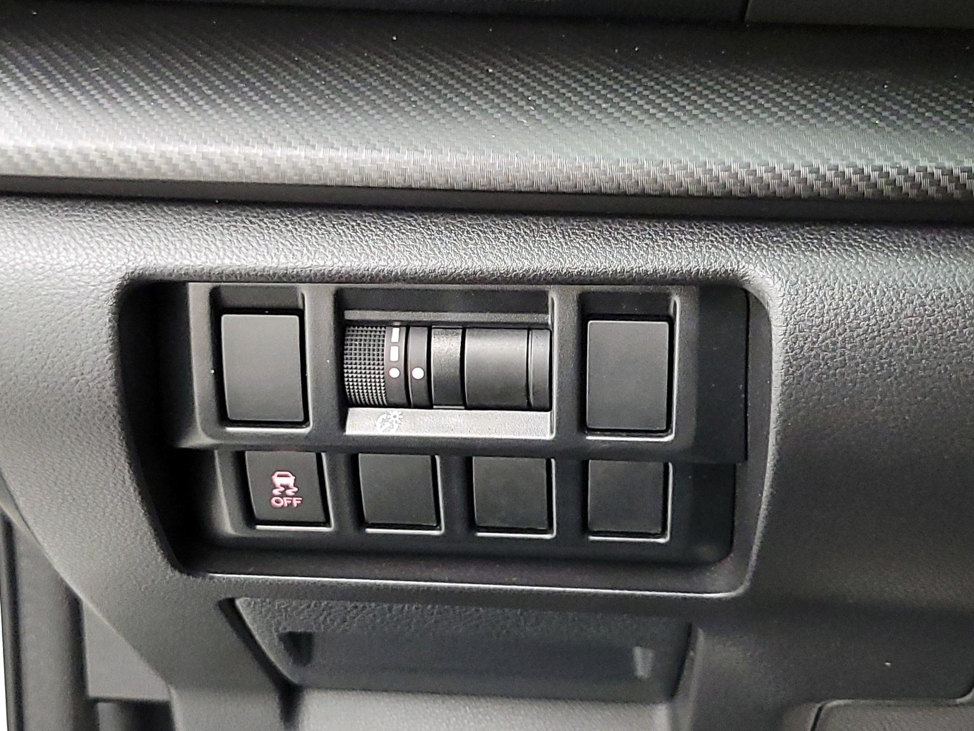 Thumbnail: 2017 Subaru Impreza - 13