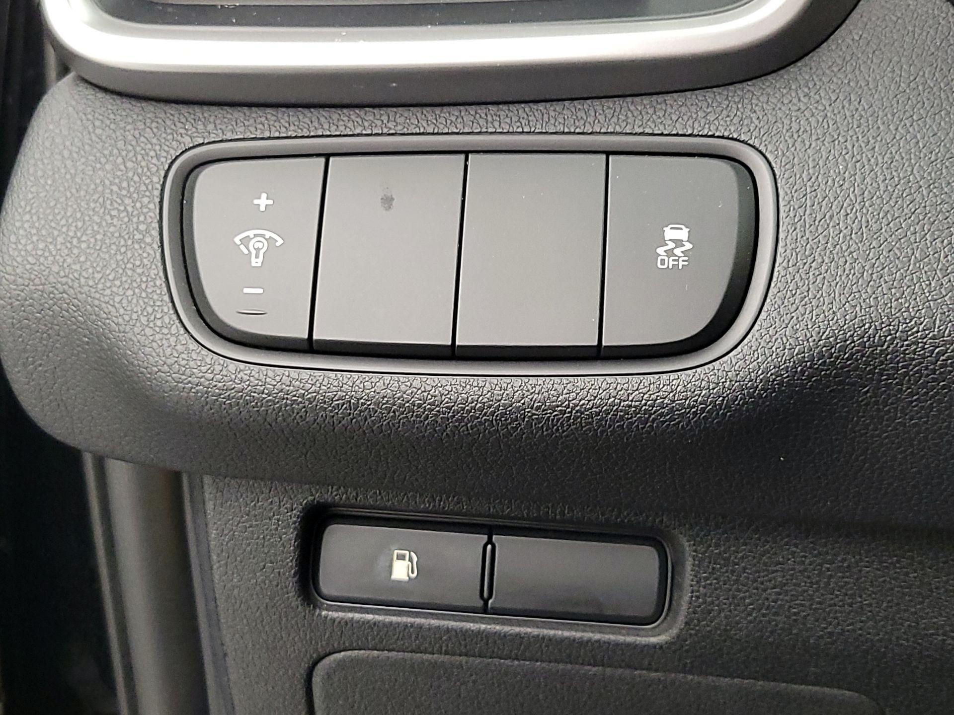 Thumbnail: 2017 Kia Sorento - 13