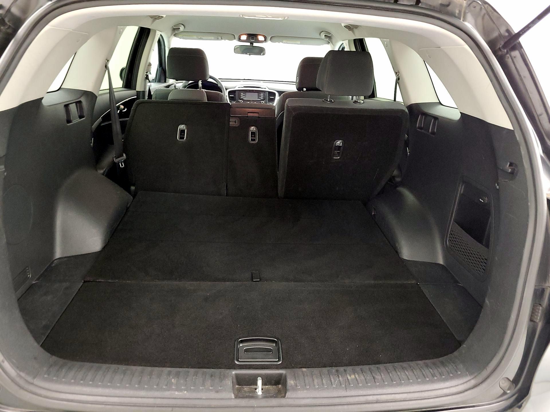 Thumbnail: 2017 Kia Sorento - 19