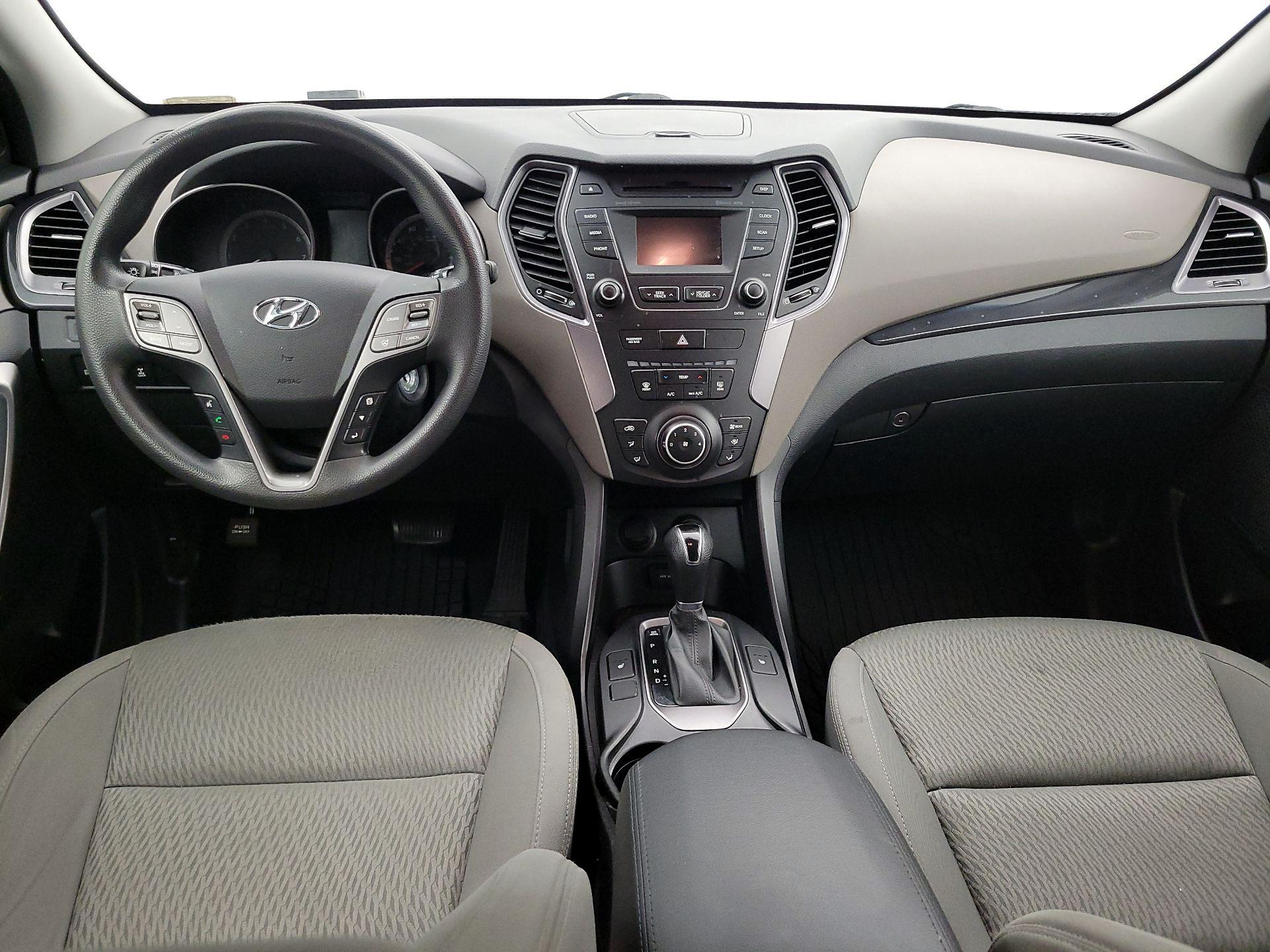 Thumbnail: 2016 Hyundai Santa Fe - 9