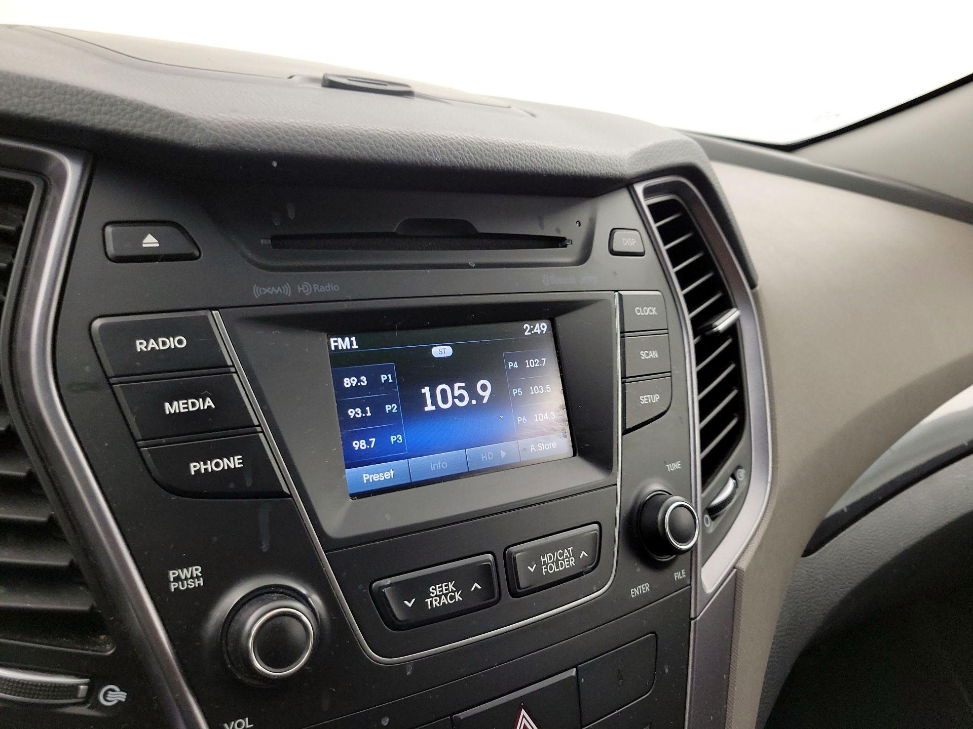 Thumbnail: 2016 Hyundai Santa Fe - 15