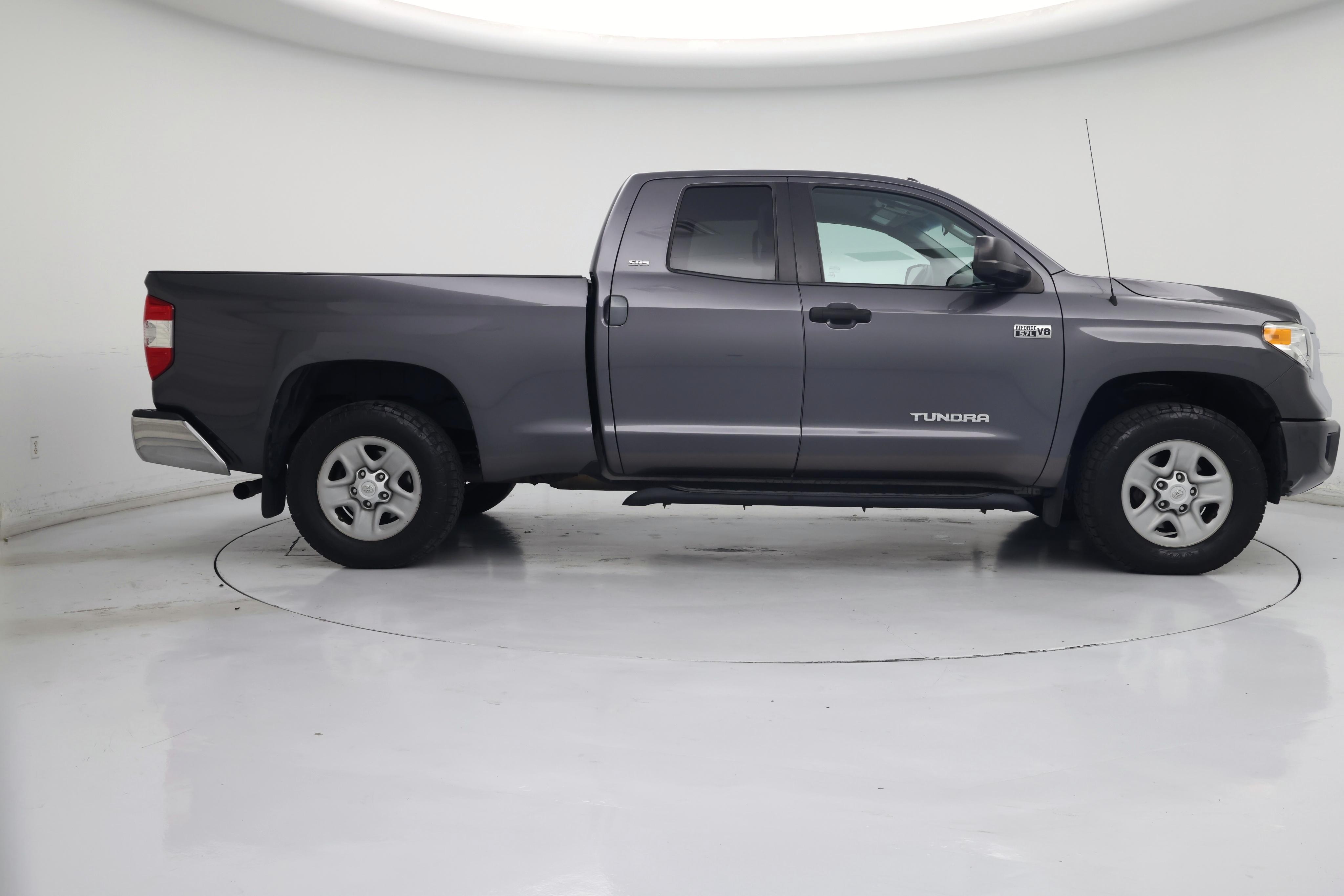 Thumbnail: 2017 Toyota Tundra - 7