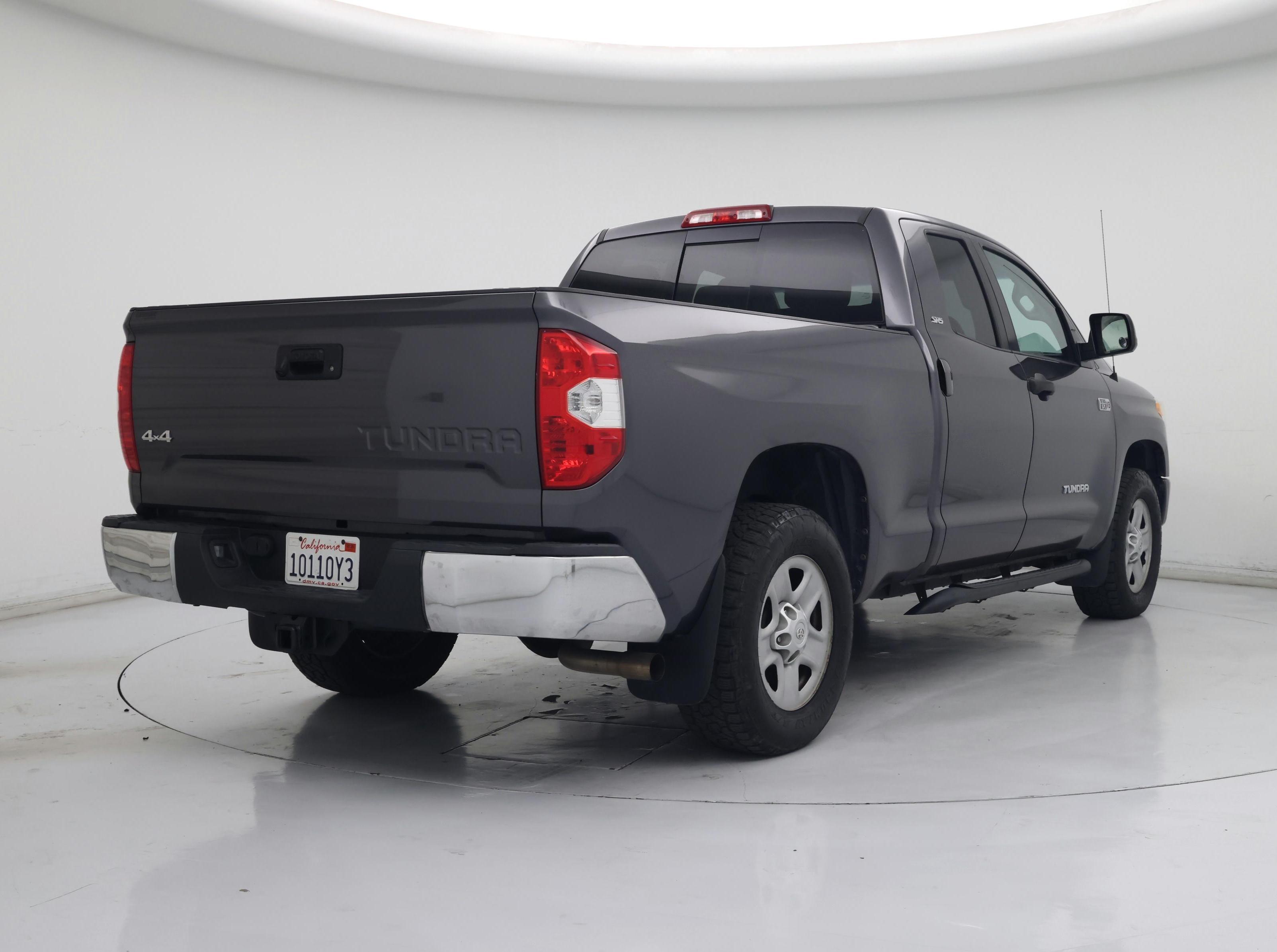 Thumbnail: 2017 Toyota Tundra - 8