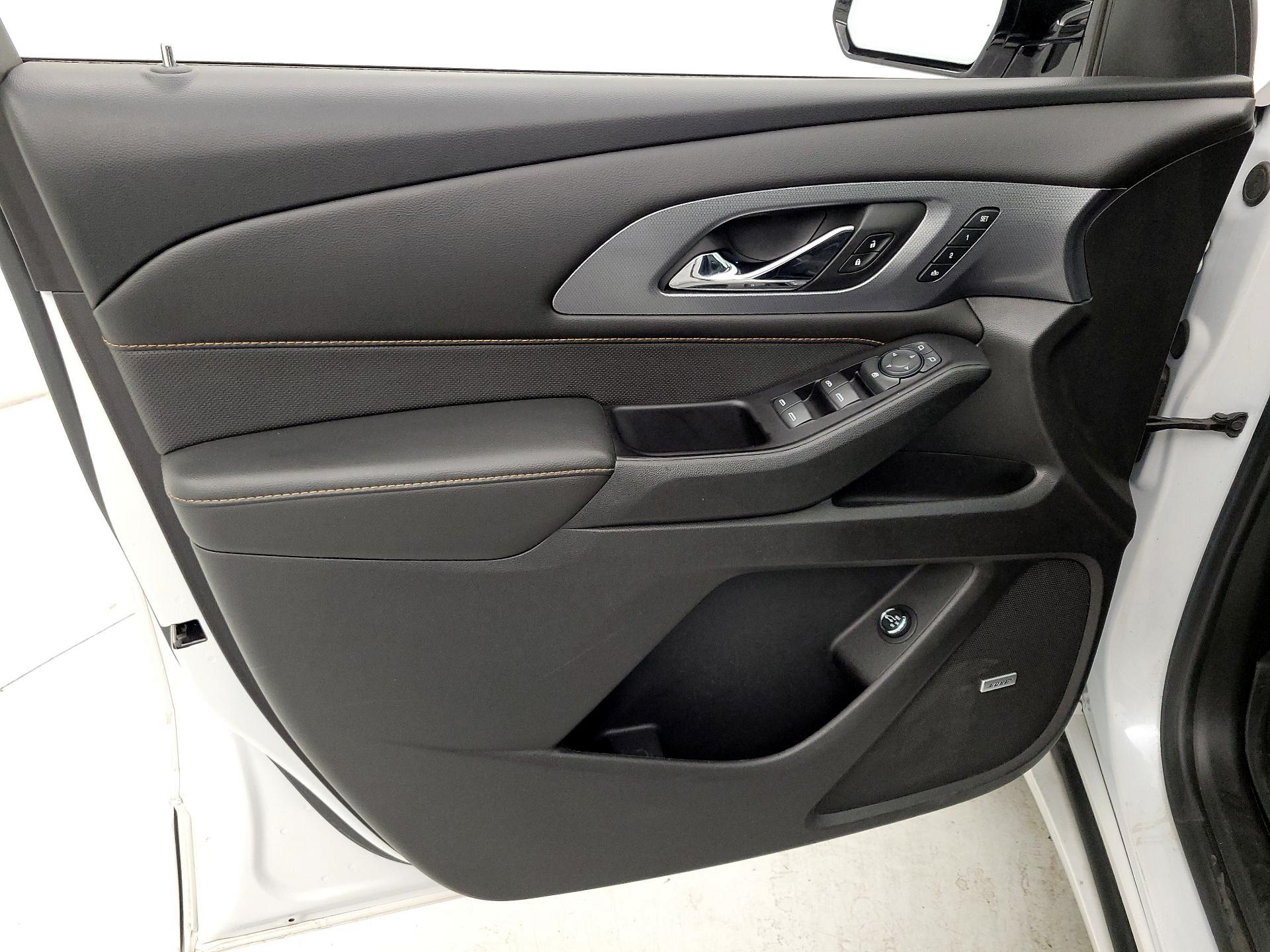 Thumbnail: 2019 Chevrolet Traverse - 12