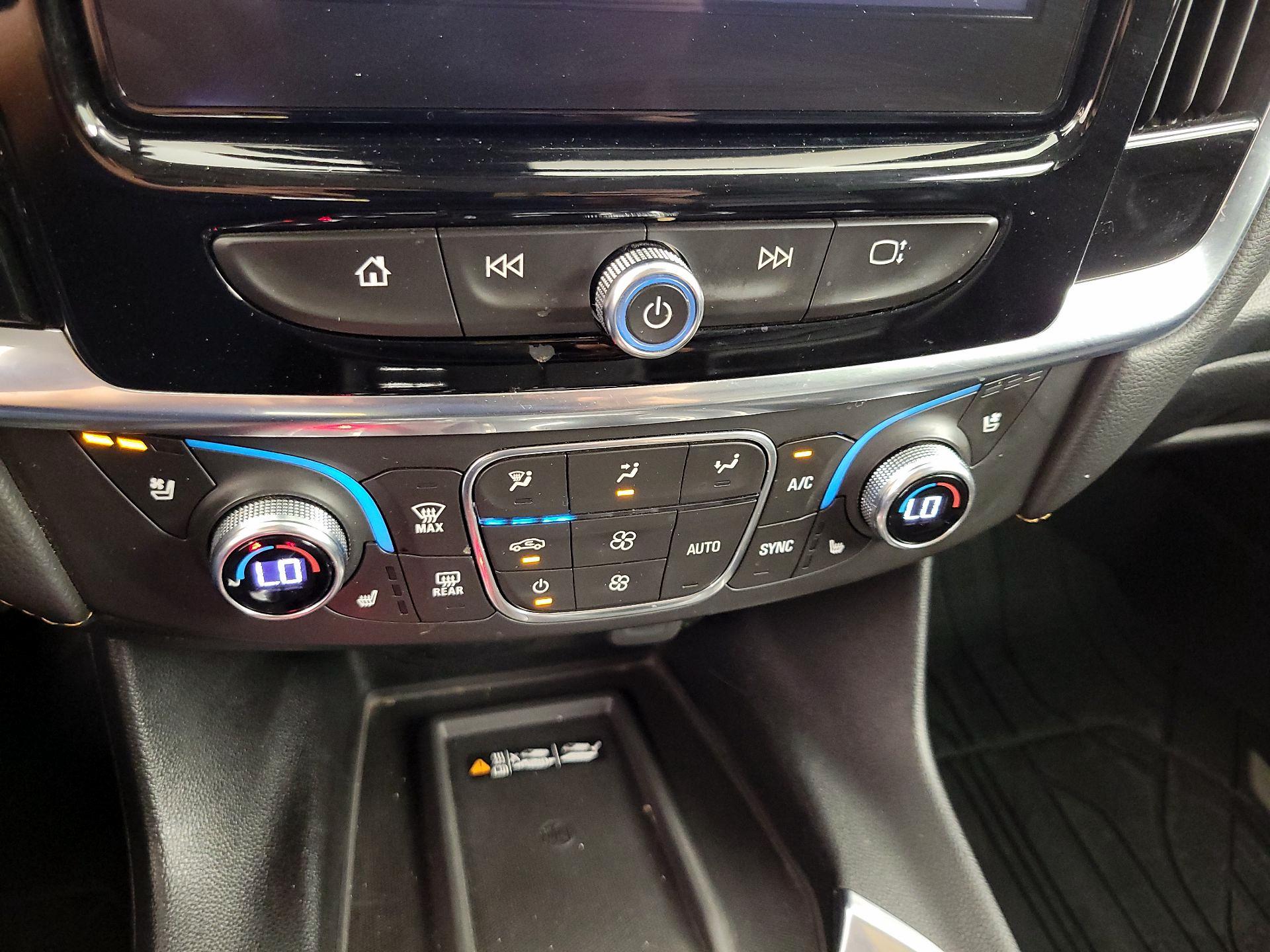 Thumbnail: 2019 Chevrolet Traverse - 17