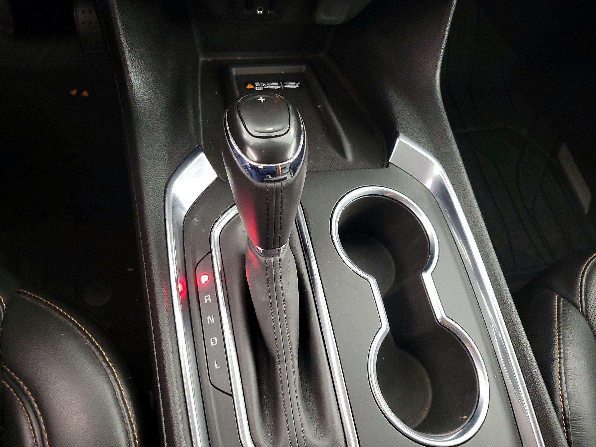 Thumbnail: 2019 Chevrolet Traverse - 18