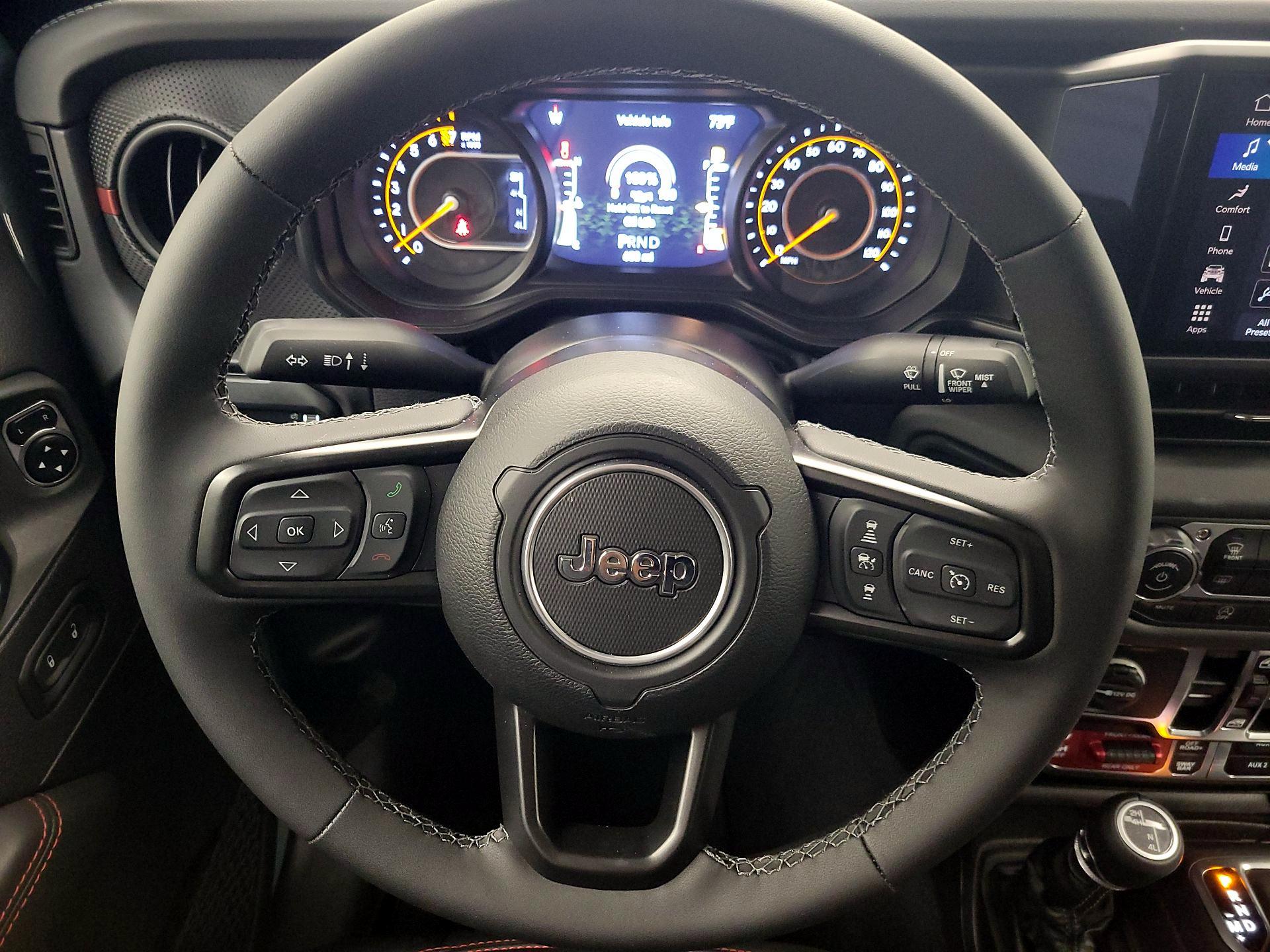 Thumbnail: 2025 Jeep Gladiator - 10