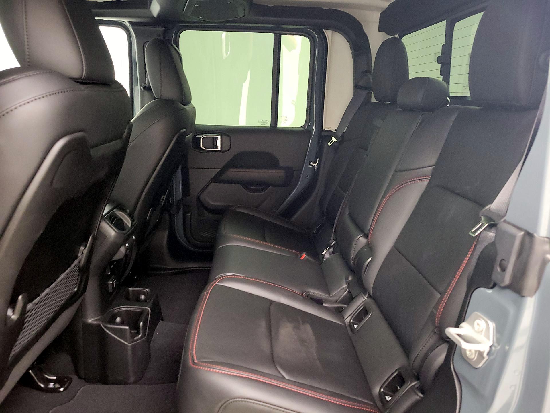 Thumbnail: 2025 Jeep Gladiator - 19