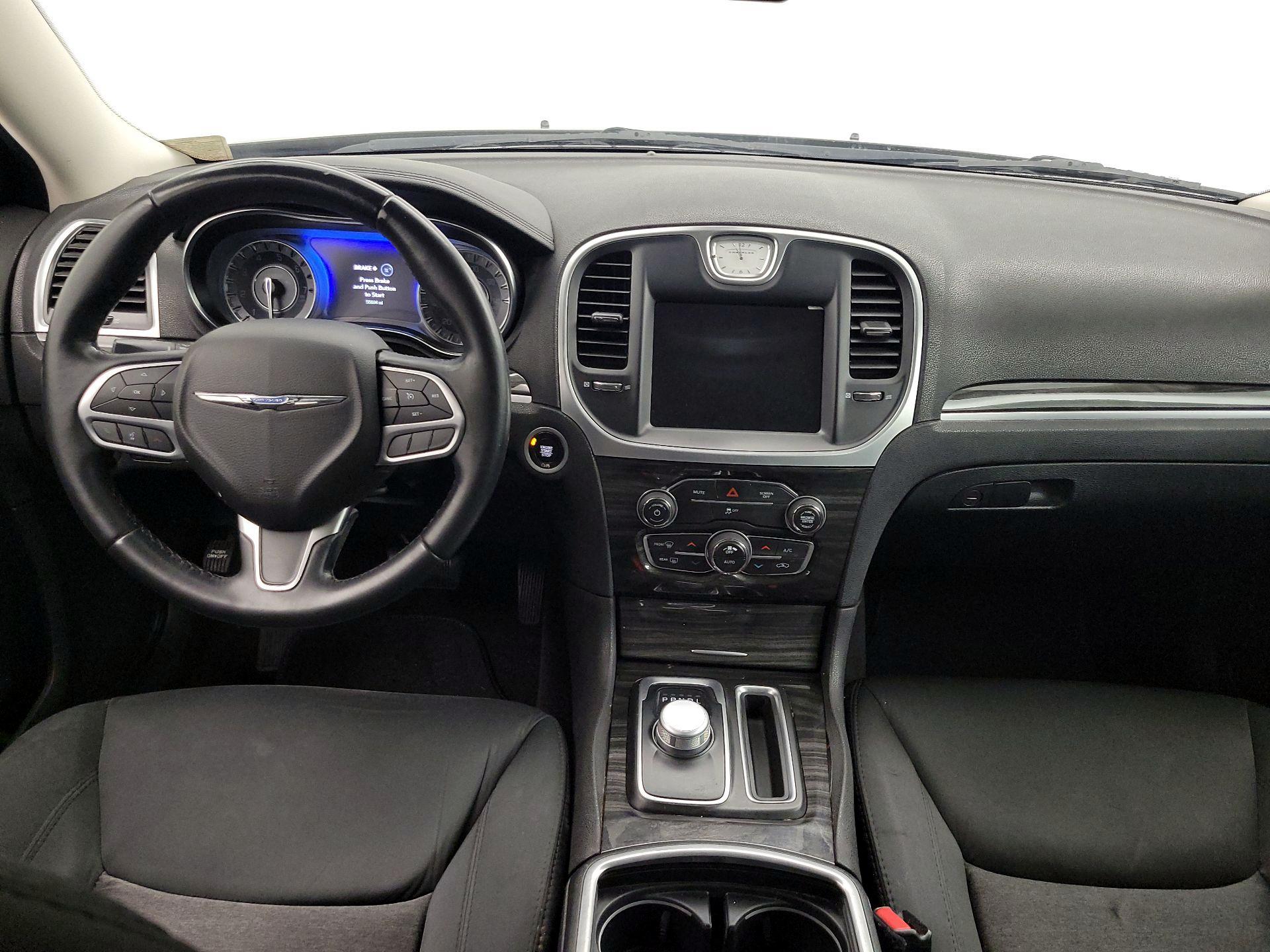 Thumbnail: 2018 Chrysler 300 - 9