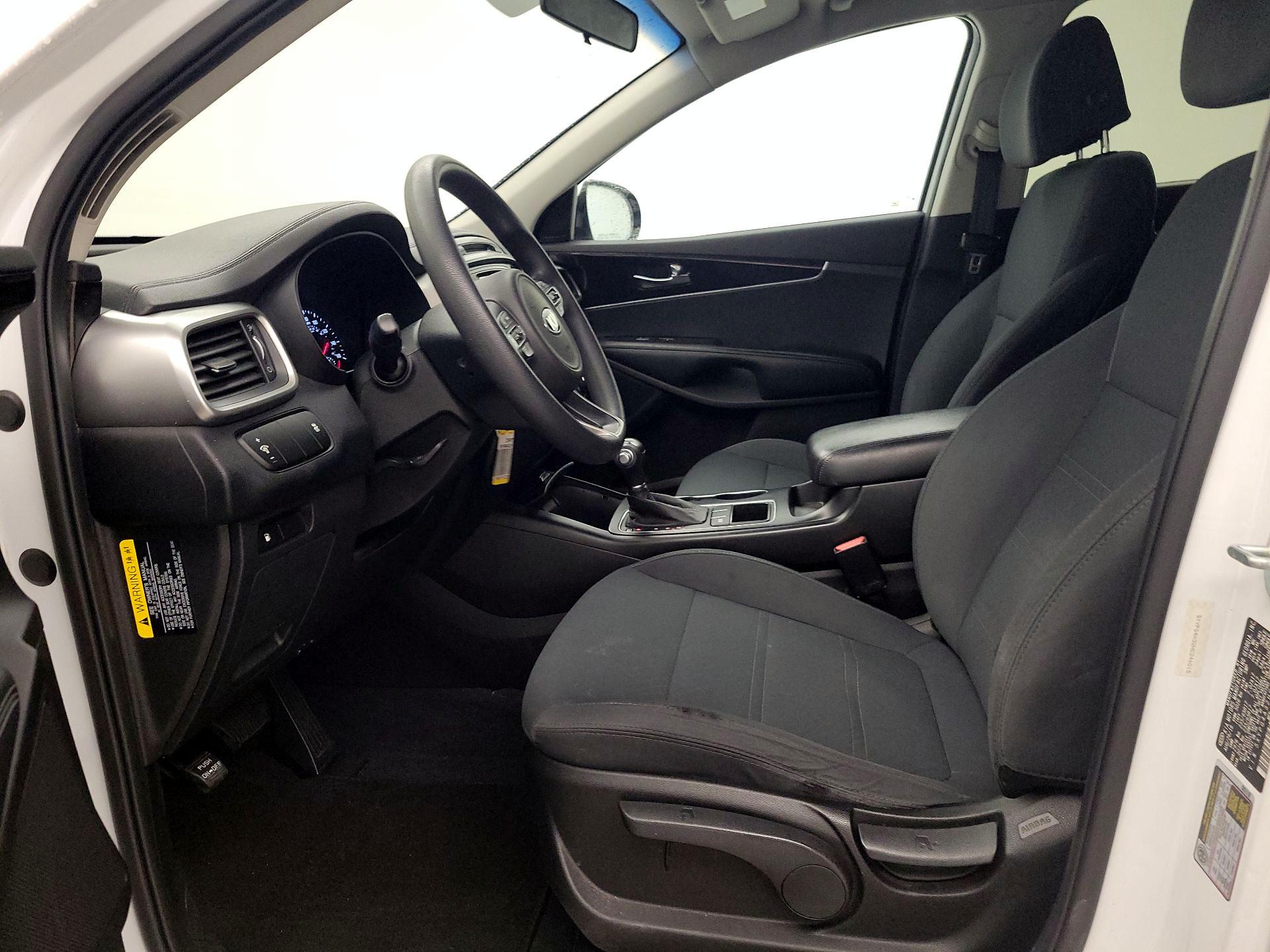 Thumbnail: 2017 Kia Sorento - 11