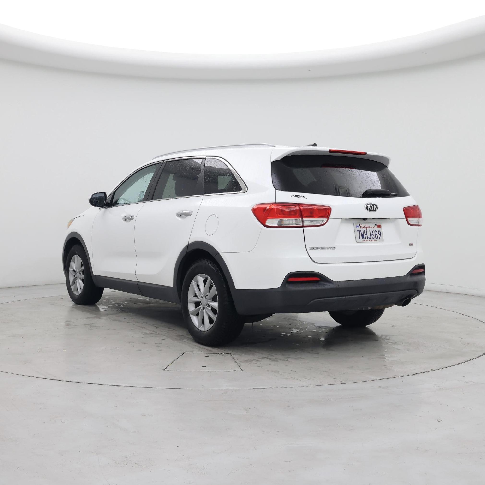 Thumbnail: 2017 Kia Sorento - 2