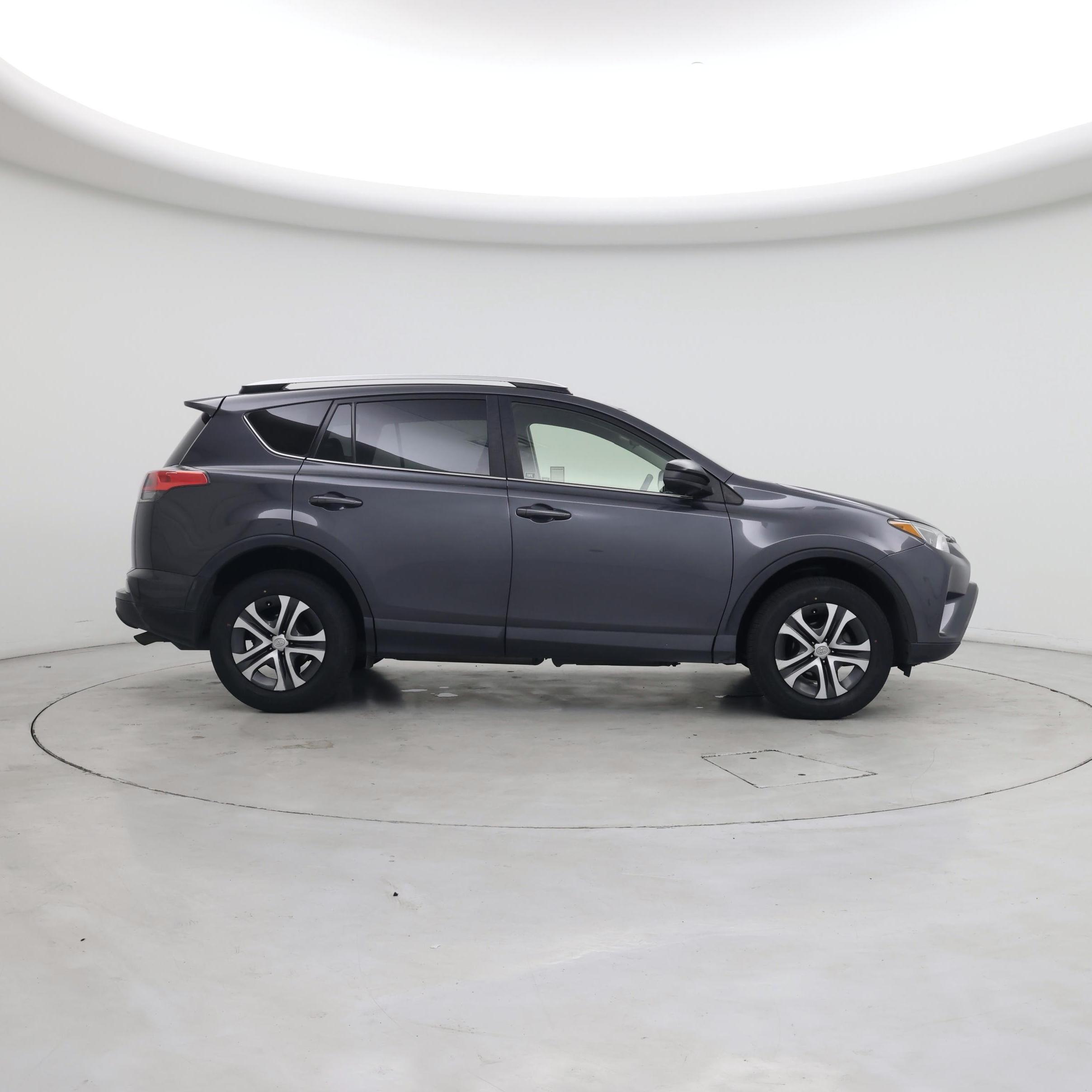 Thumbnail: 2016 Toyota RAV4 - 7