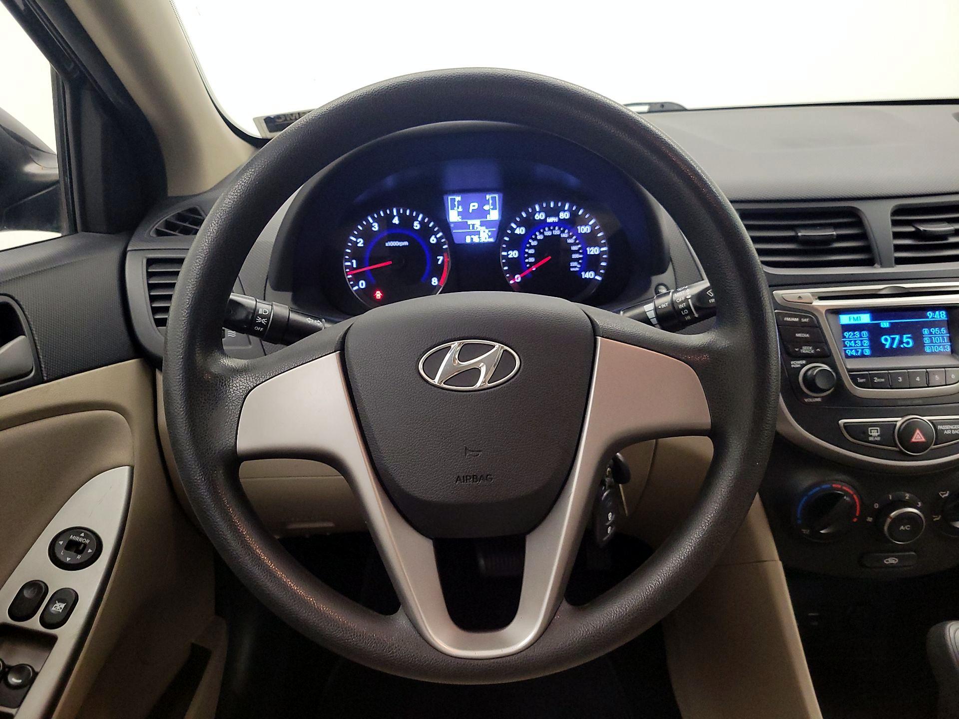 Thumbnail: 2015 Hyundai Accent - 10