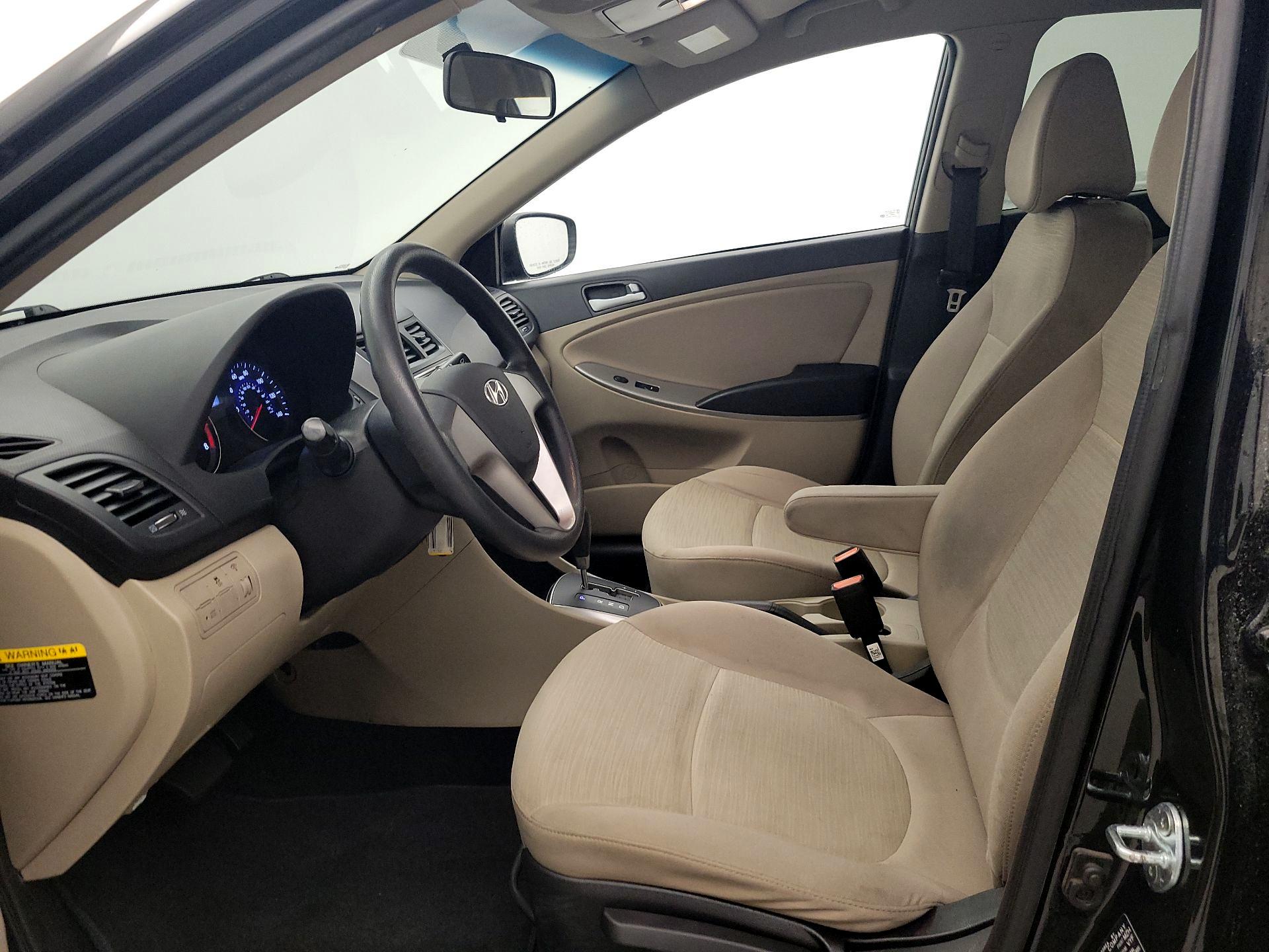 Thumbnail: 2015 Hyundai Accent - 11