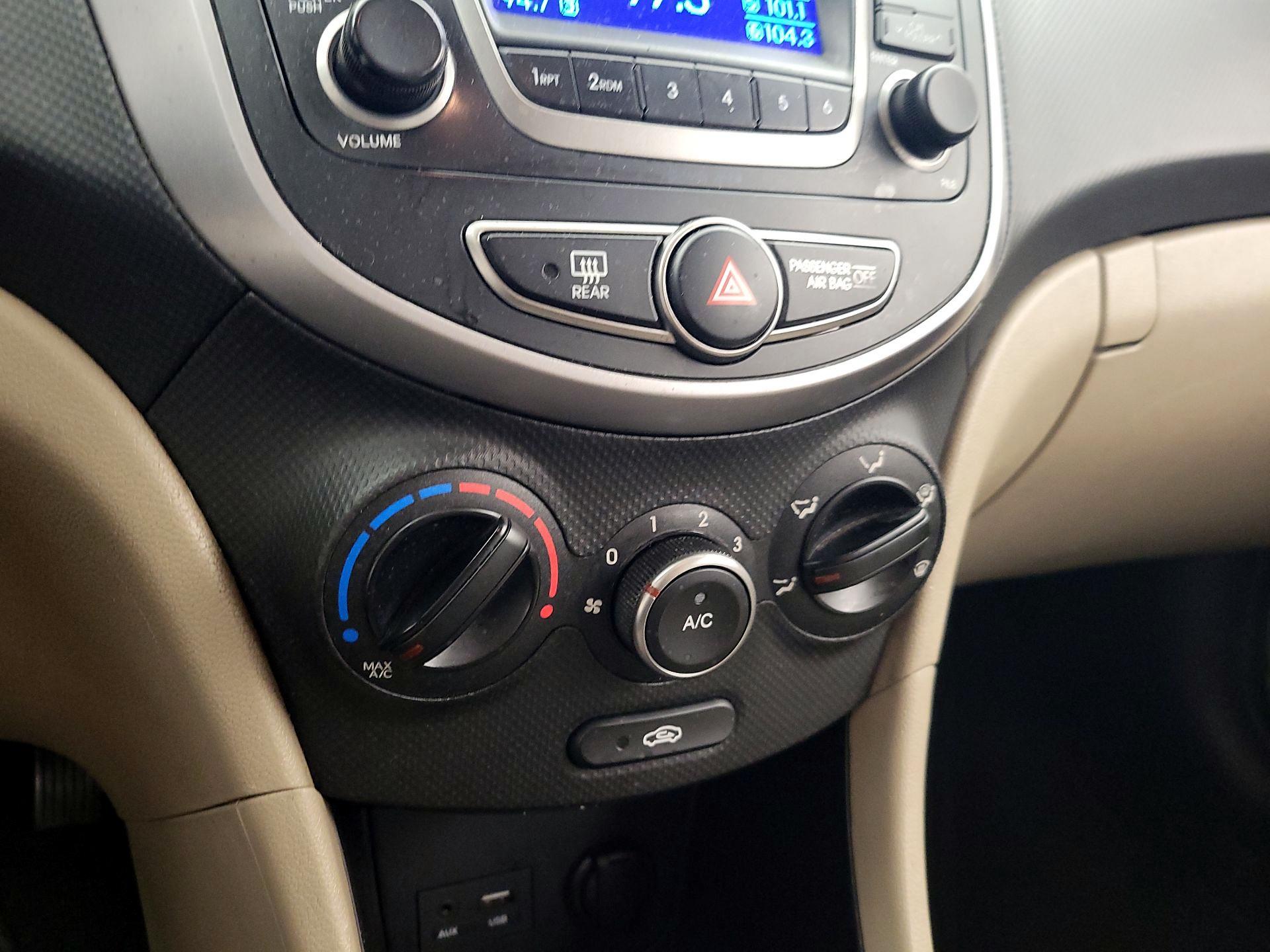 Thumbnail: 2015 Hyundai Accent - 15