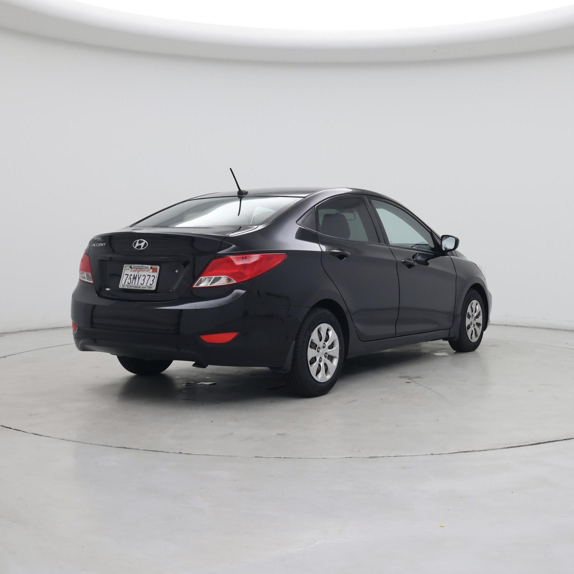 Thumbnail: 2015 Hyundai Accent - 8