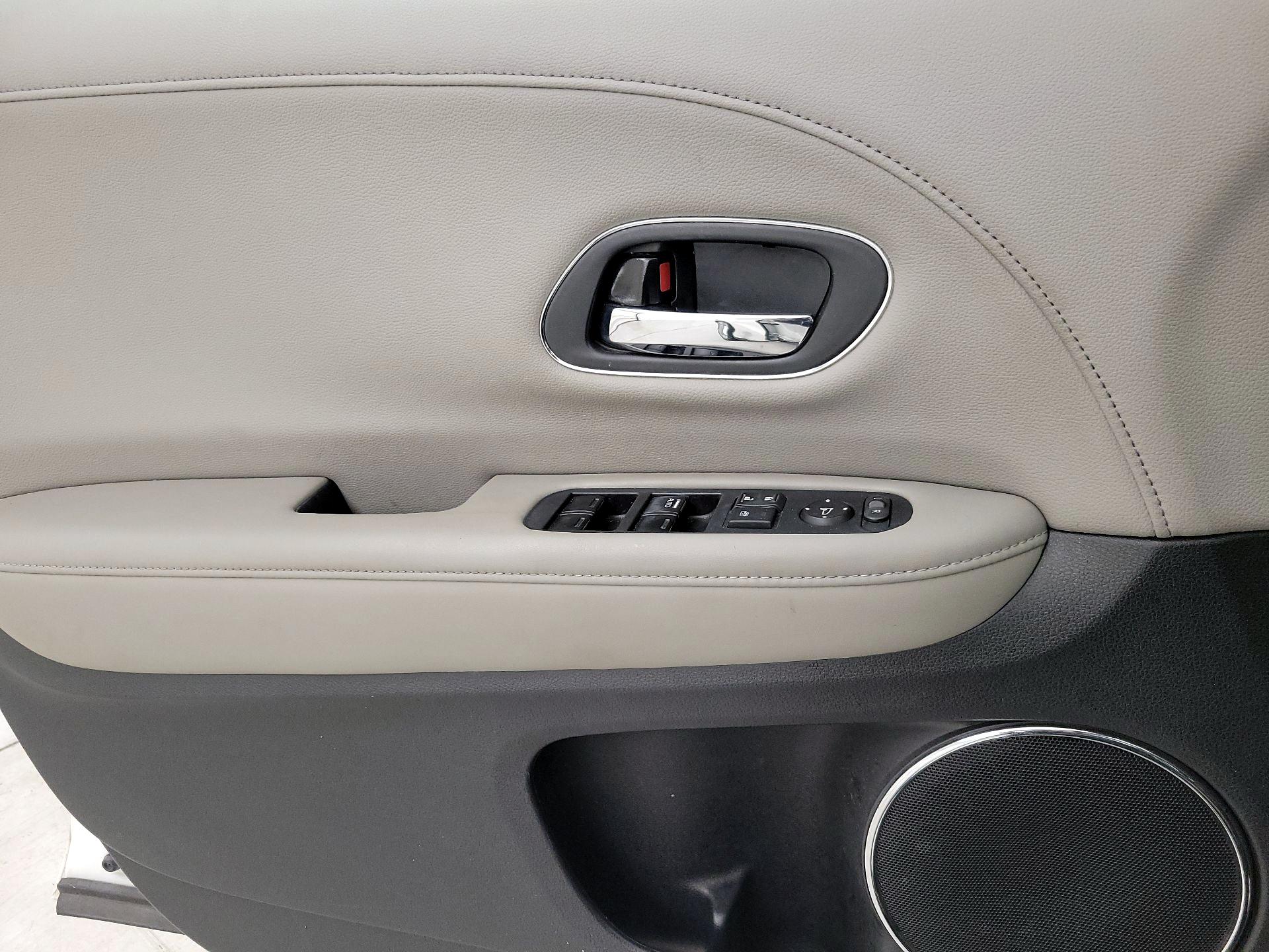 Thumbnail: 2017 Honda HR-V - 12