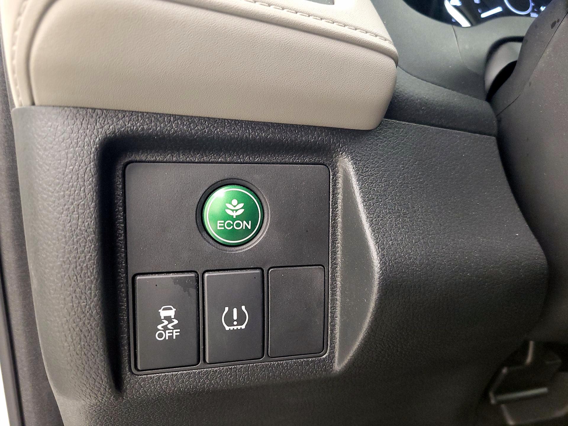 Thumbnail: 2017 Honda HR-V - 13