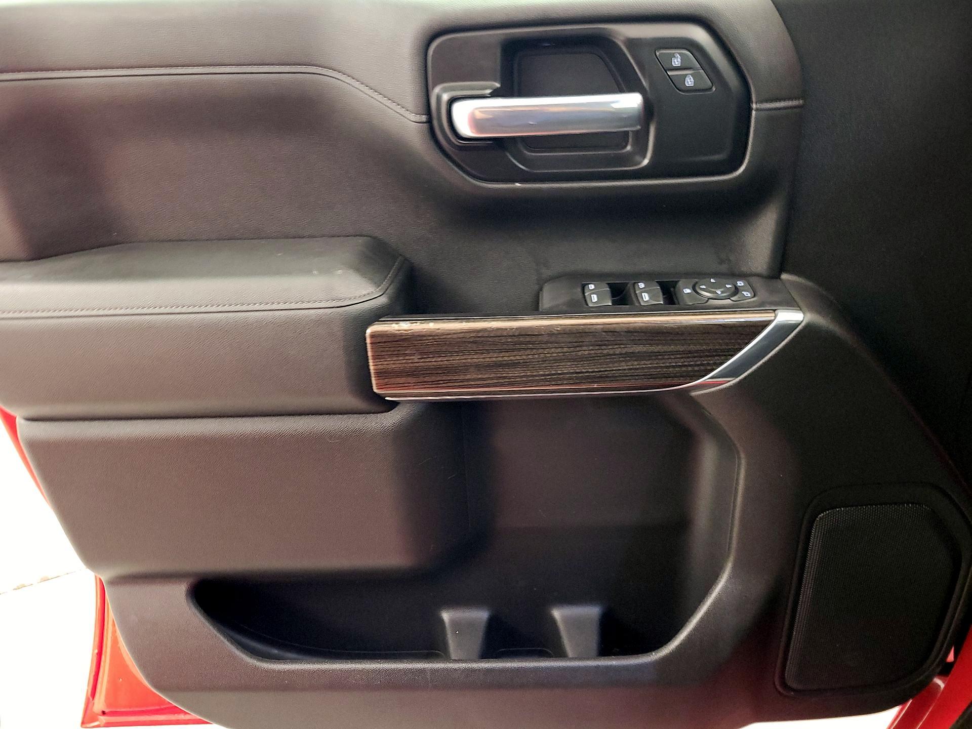 Thumbnail: 2020 Chevrolet Silverado 1500 - 12