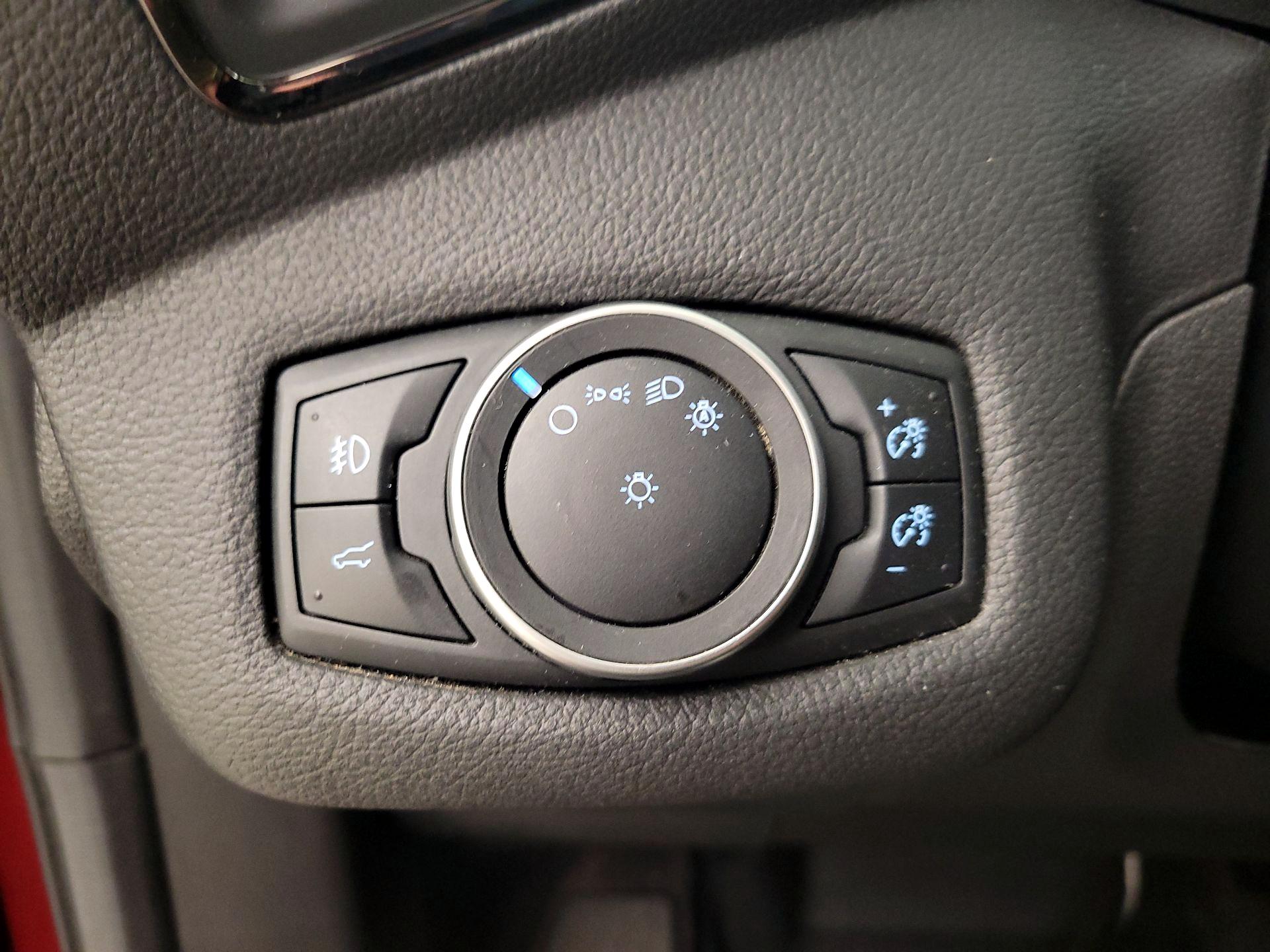 Thumbnail: 2017 Ford Escape - 13