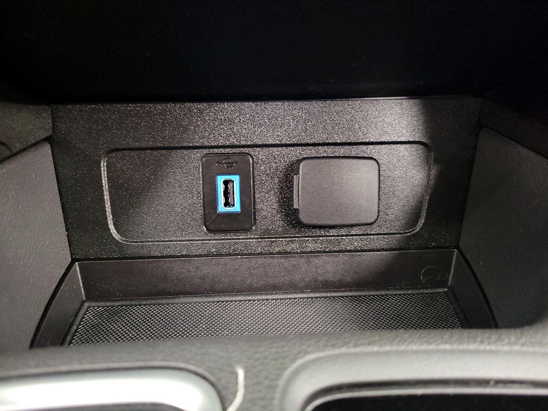 Thumbnail: 2017 Ford Escape - 19