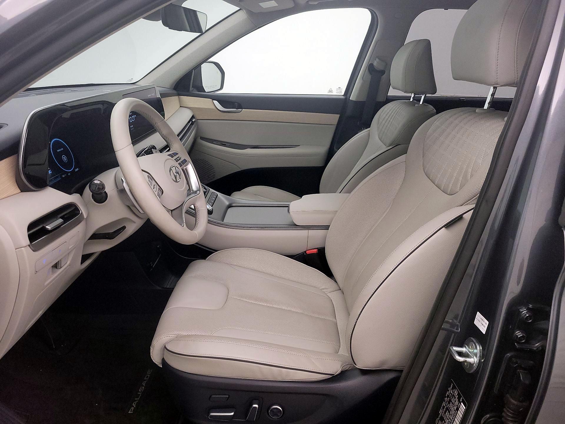 Thumbnail: 2023 Hyundai Palisade - 11