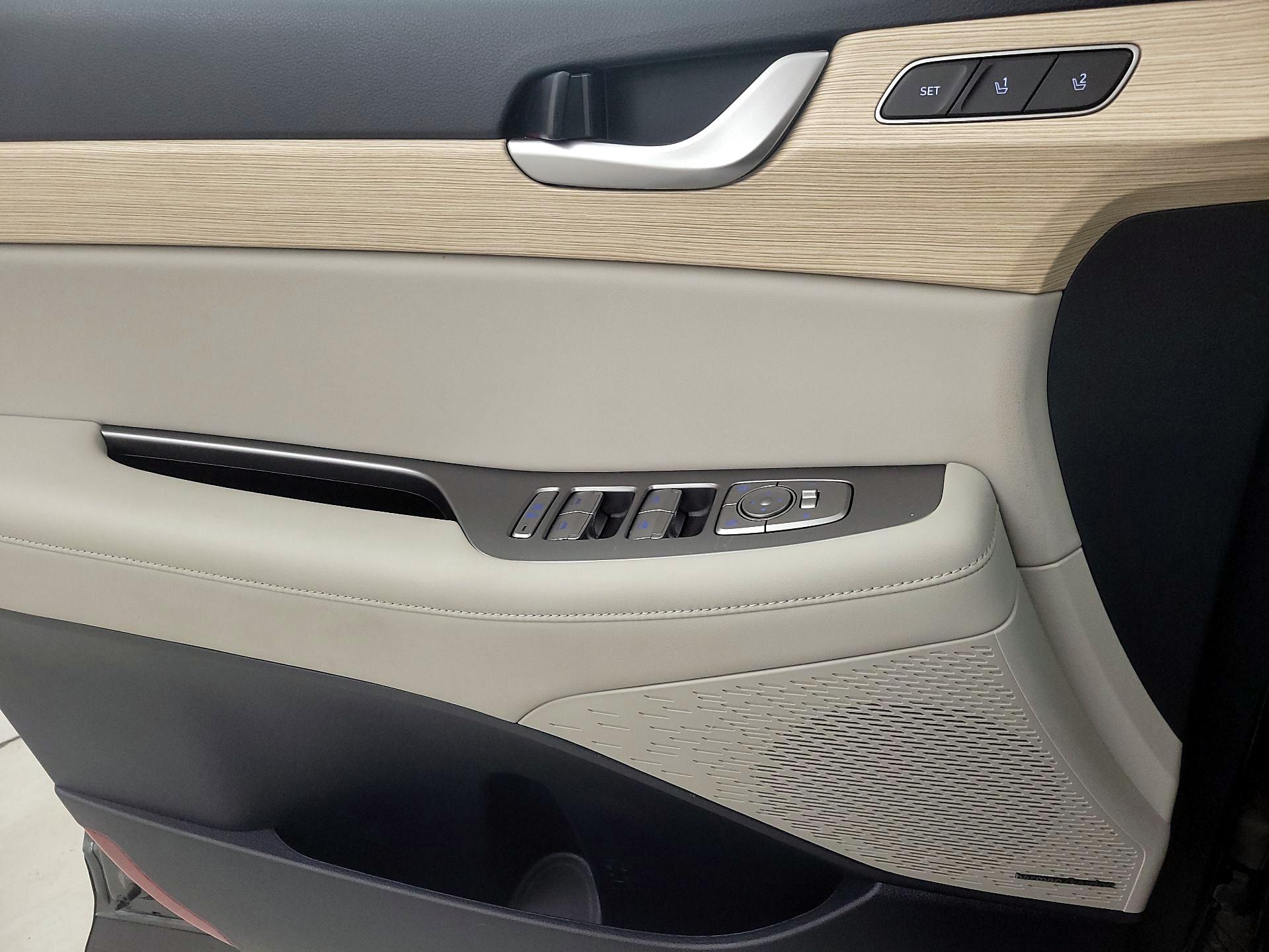 Thumbnail: 2023 Hyundai Palisade - 12