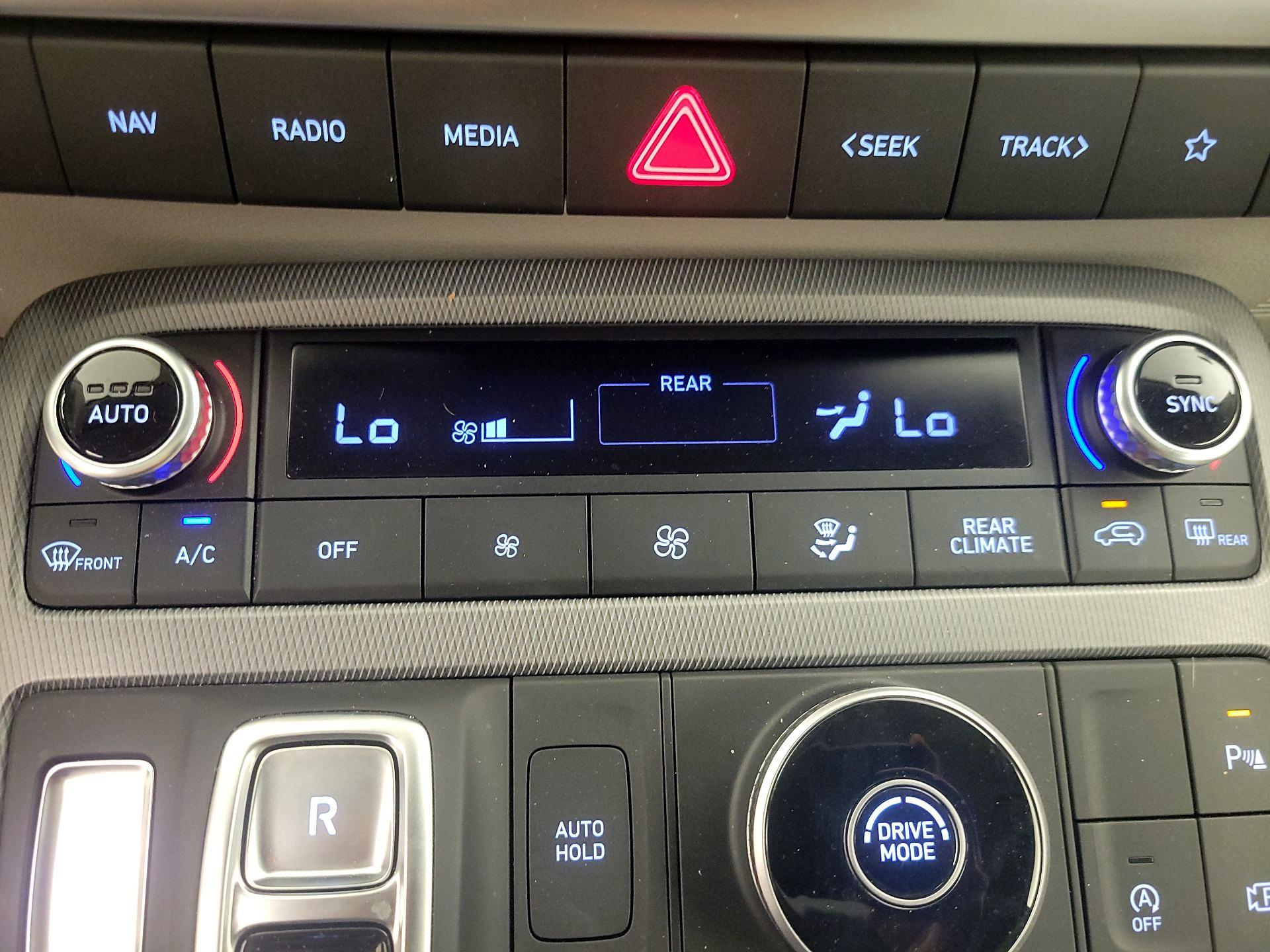 Thumbnail: 2023 Hyundai Palisade - 17