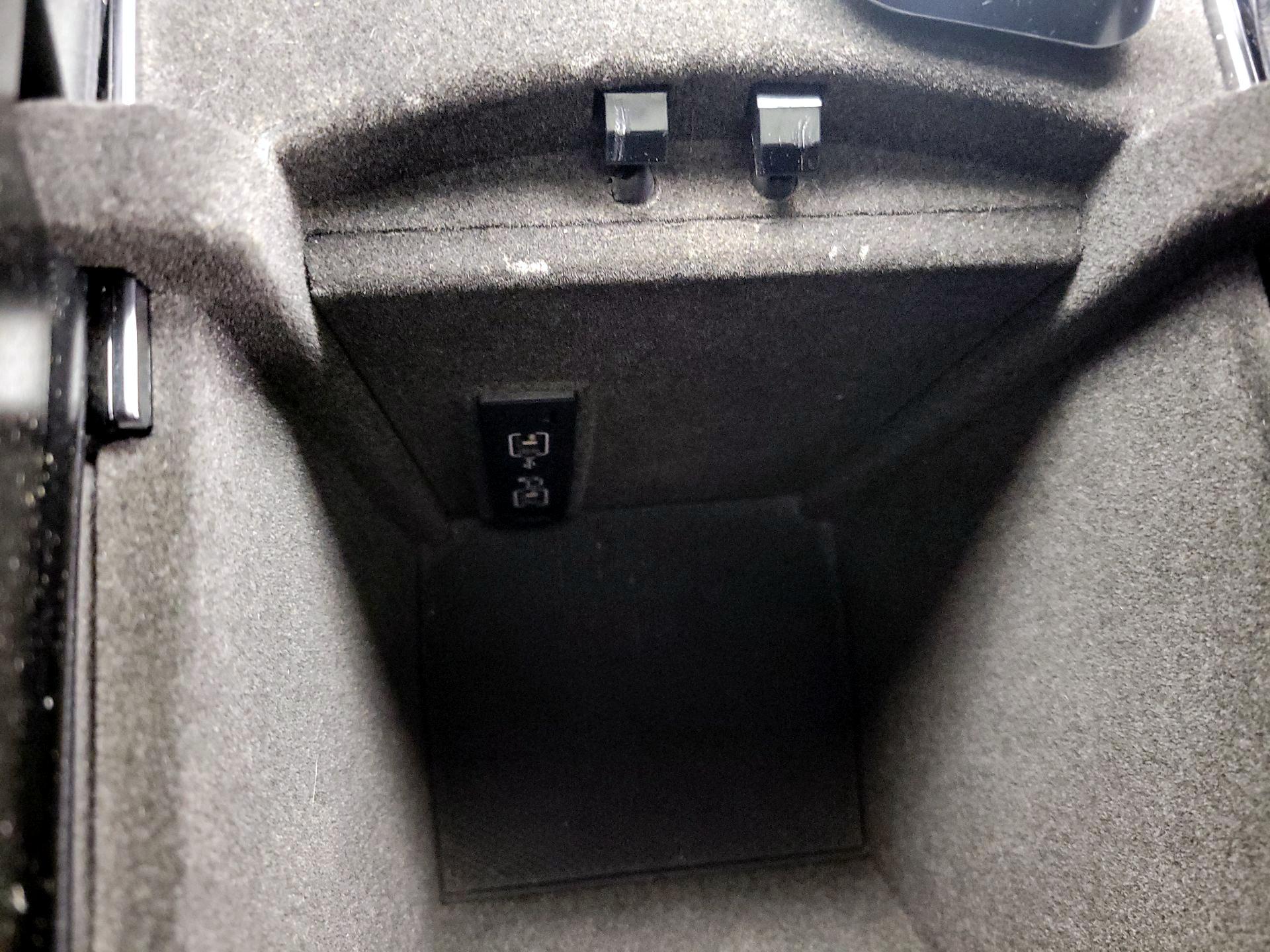 Thumbnail: 2019 Mercedes-Benz GLS - 18