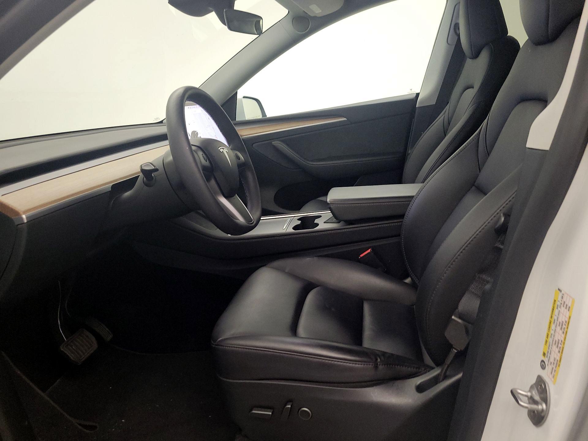 Thumbnail: 2023 Tesla Model Y - 11