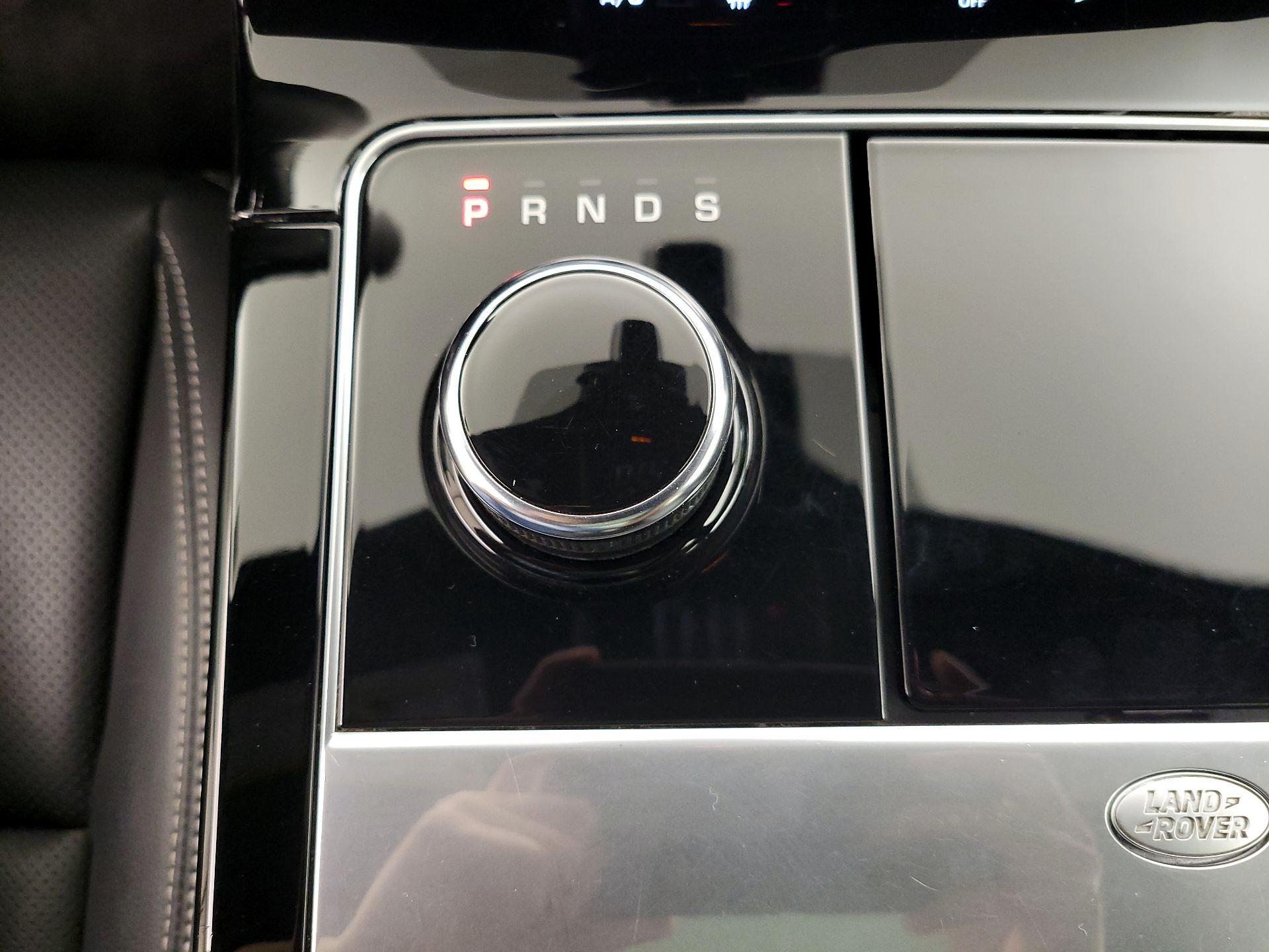 Thumbnail: 2019 Land Rover Range Rover Velar - 18