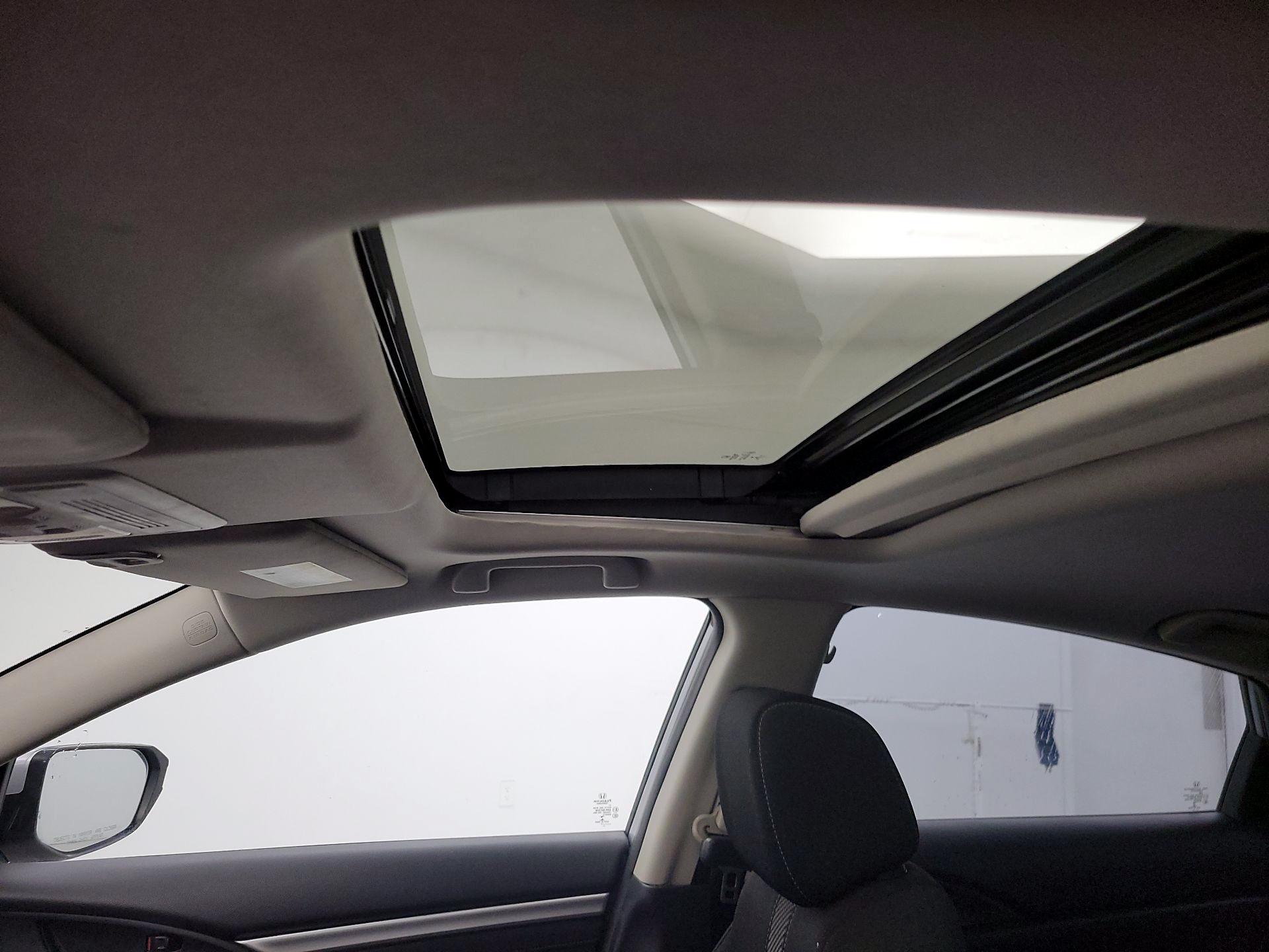 Thumbnail: 2017 Honda Civic - 19