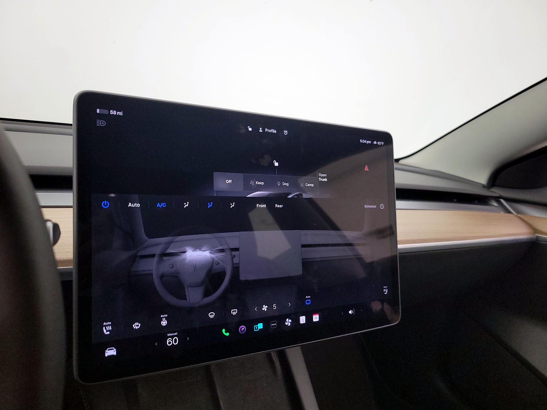 Thumbnail: 2023 Tesla Model 3 - 16