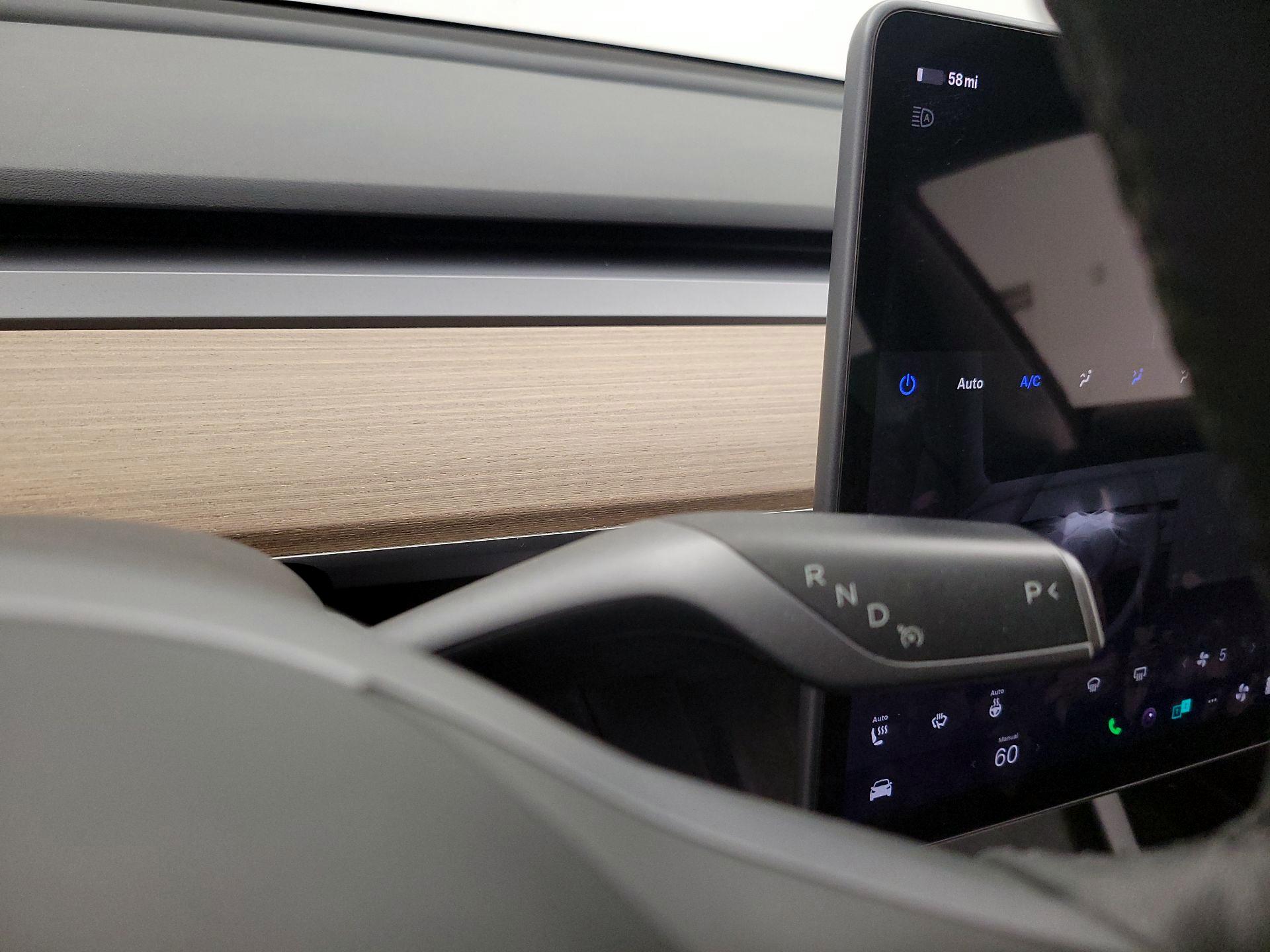 Thumbnail: 2023 Tesla Model 3 - 17