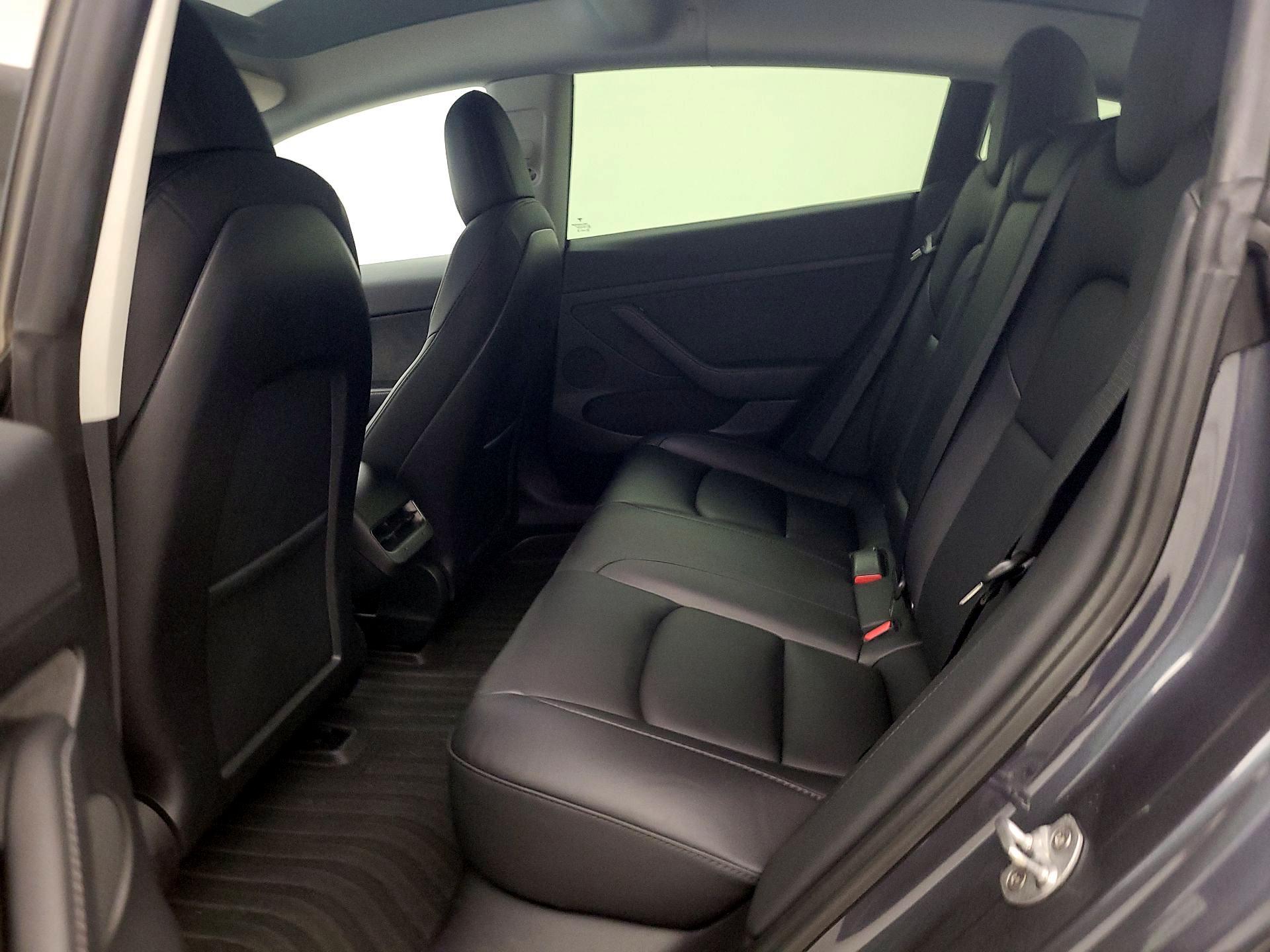 Thumbnail: 2023 Tesla Model 3 - 18