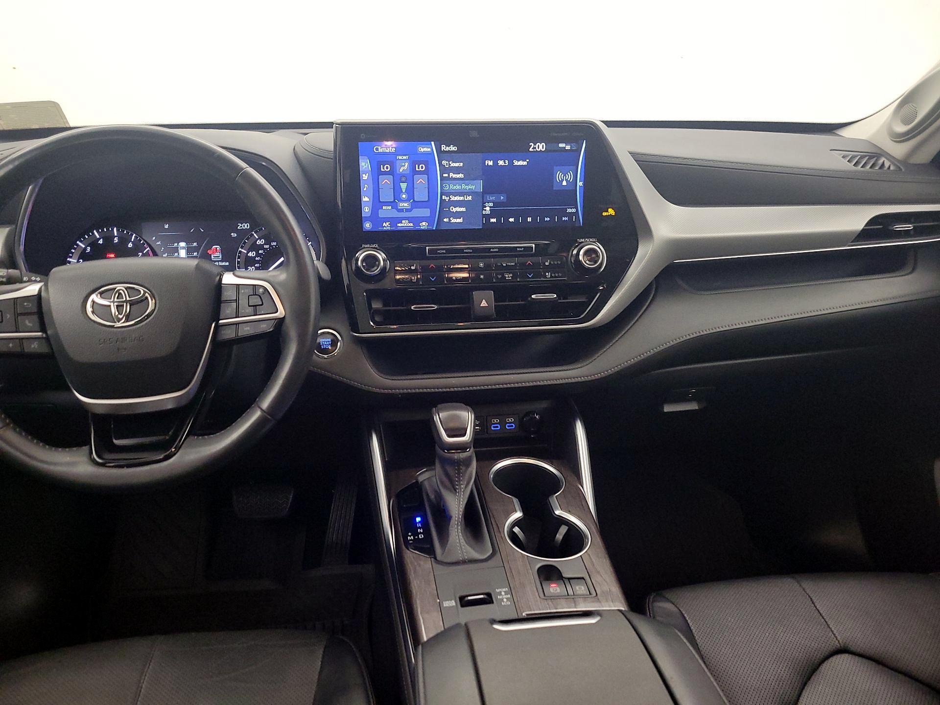 Thumbnail: 2022 Toyota Highlander - 9