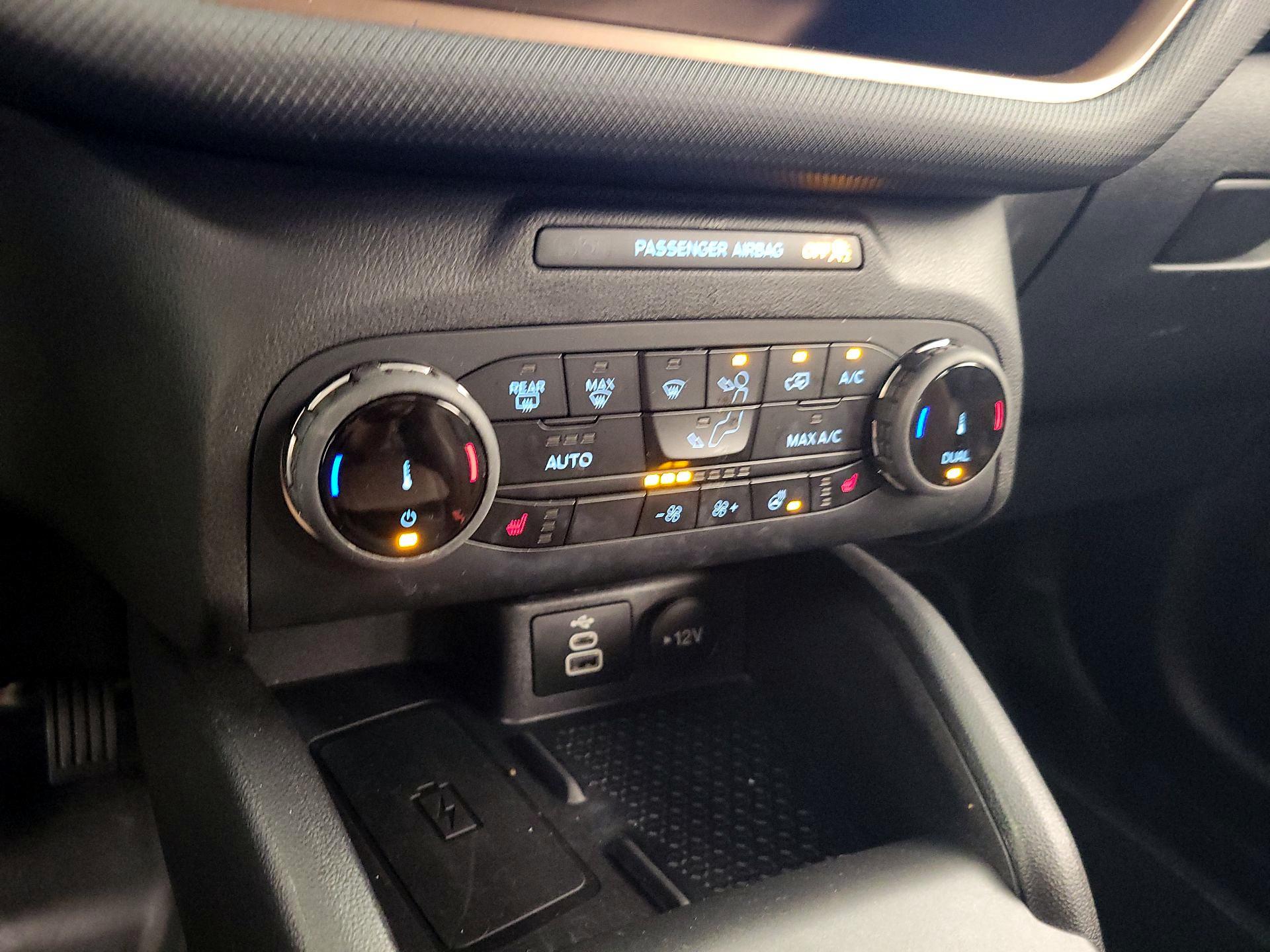 Thumbnail: 2023 Ford Bronco Sport - 16