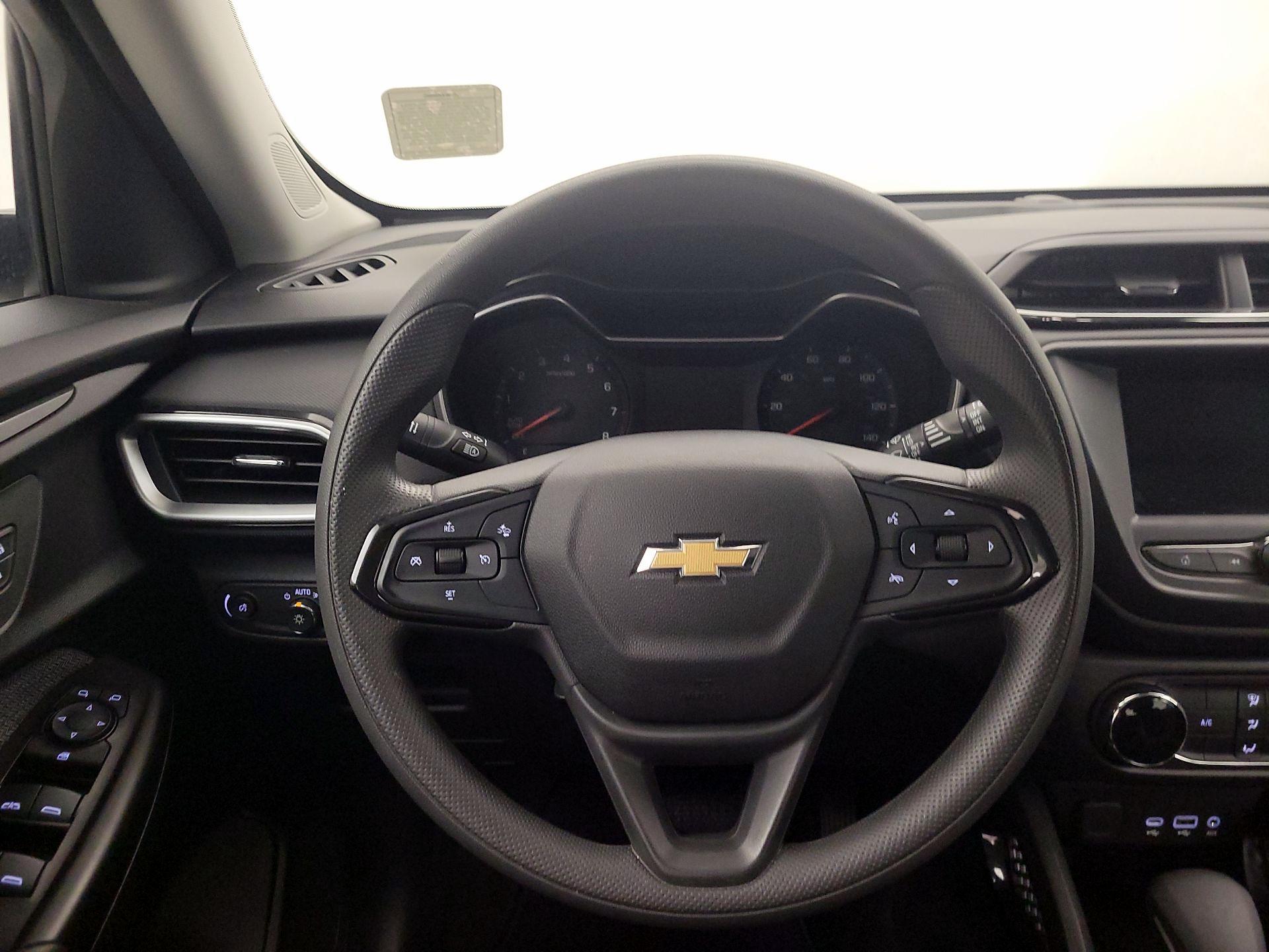 Thumbnail: 2023 Chevrolet TrailBlazer - 10